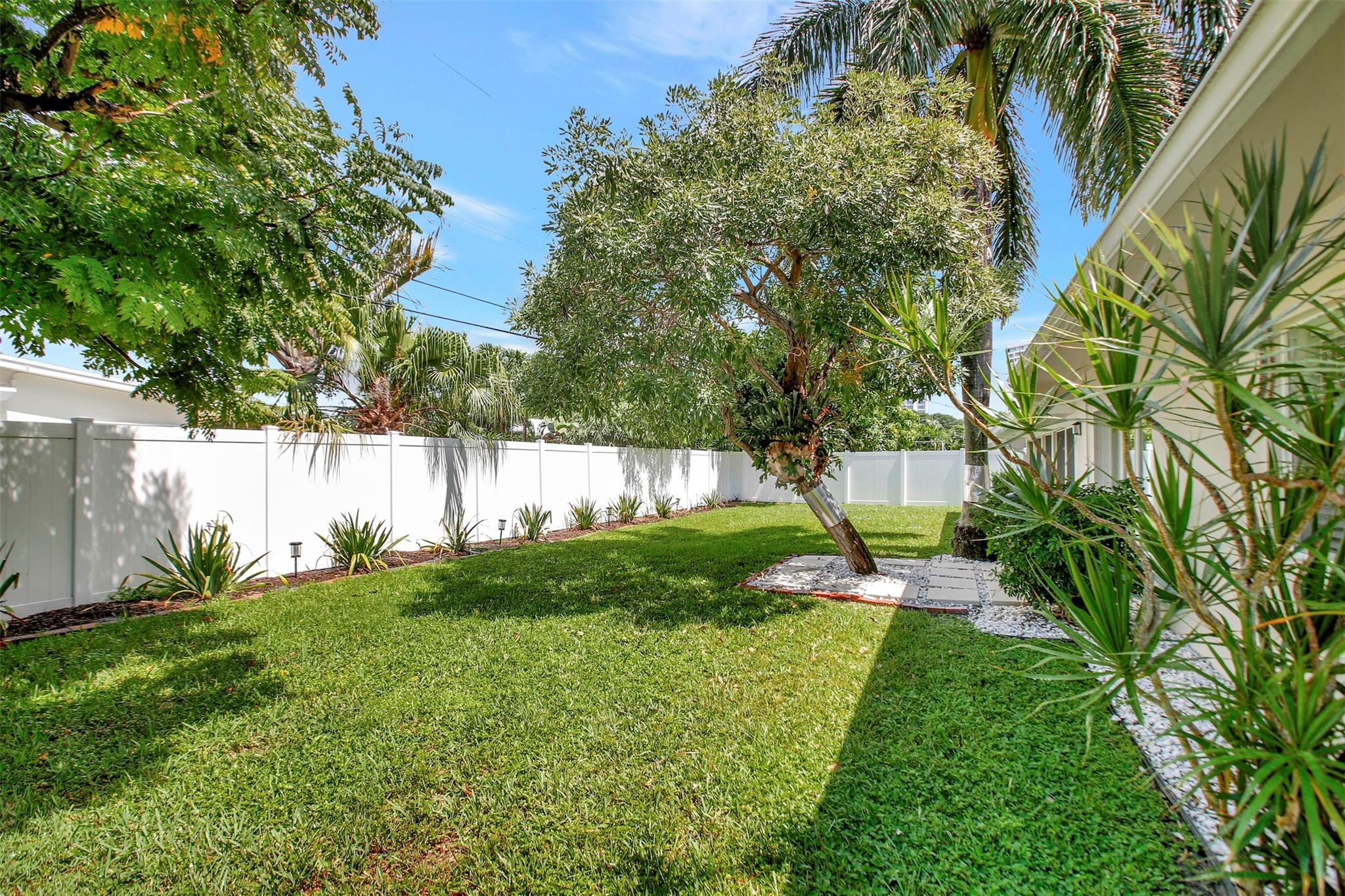 Bel-Air 32-10 B - Residential
