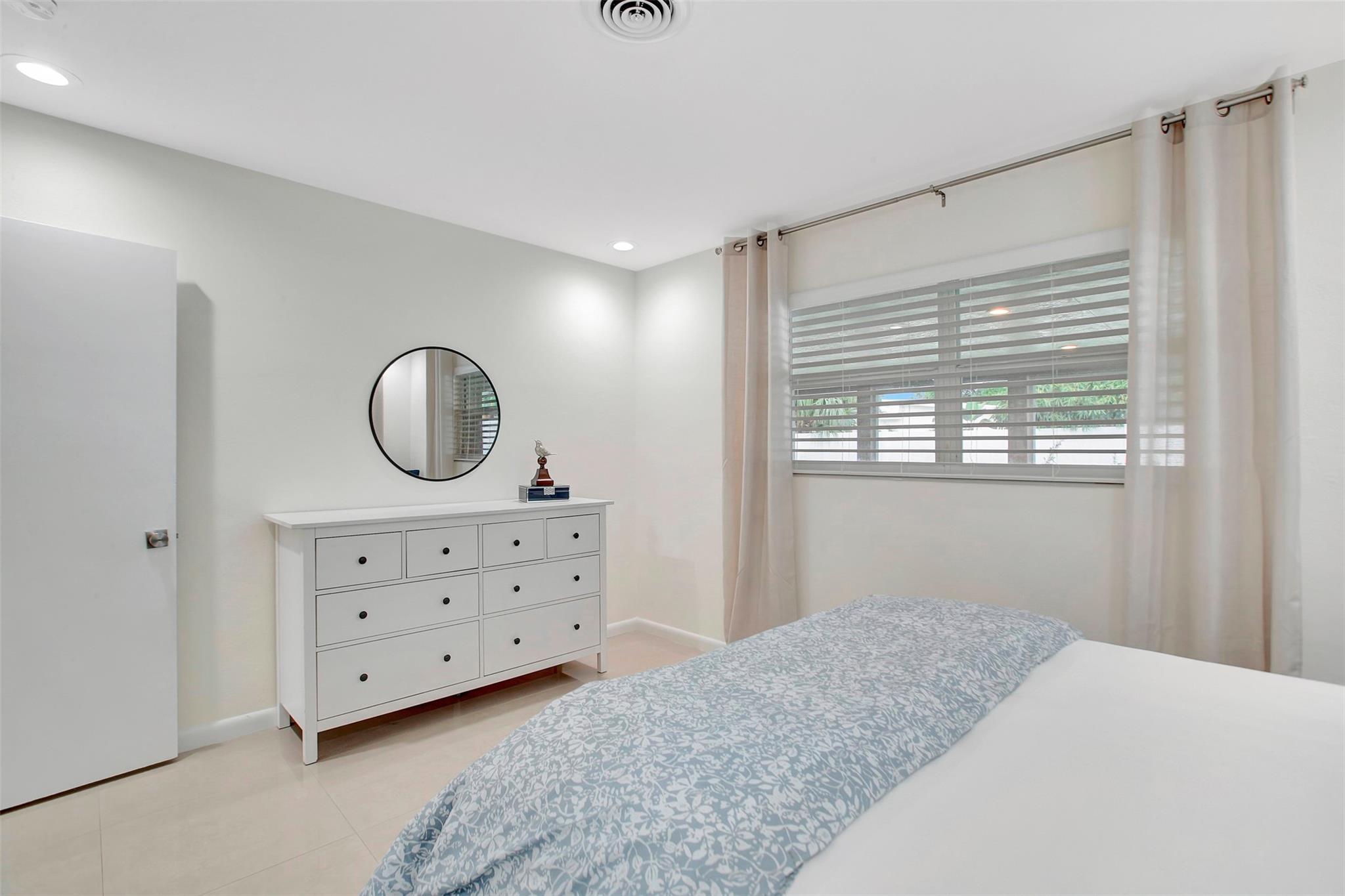 Bel-Air 32-10 B - Residential