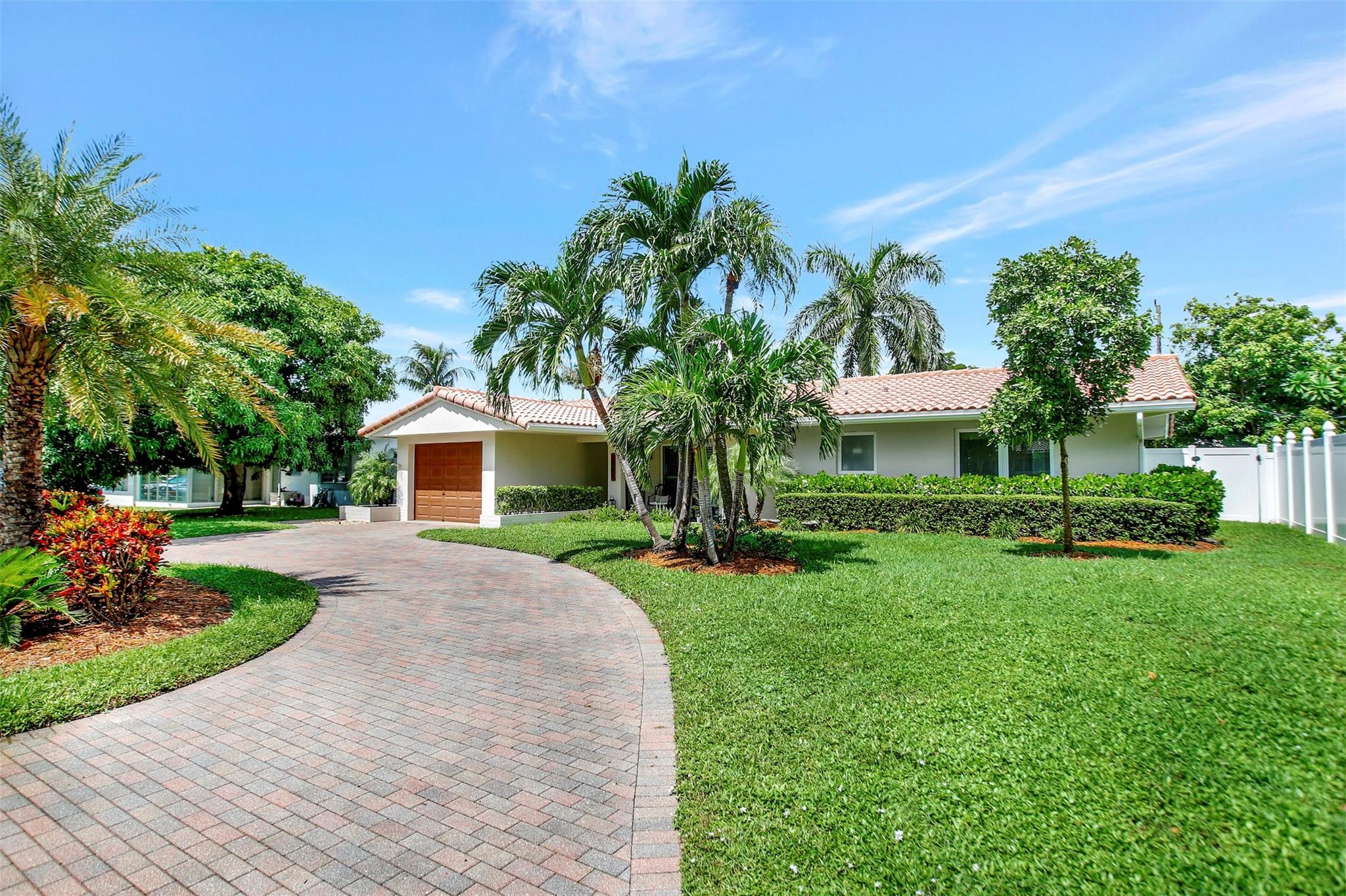 Bel-Air 32-10 B - Residential
