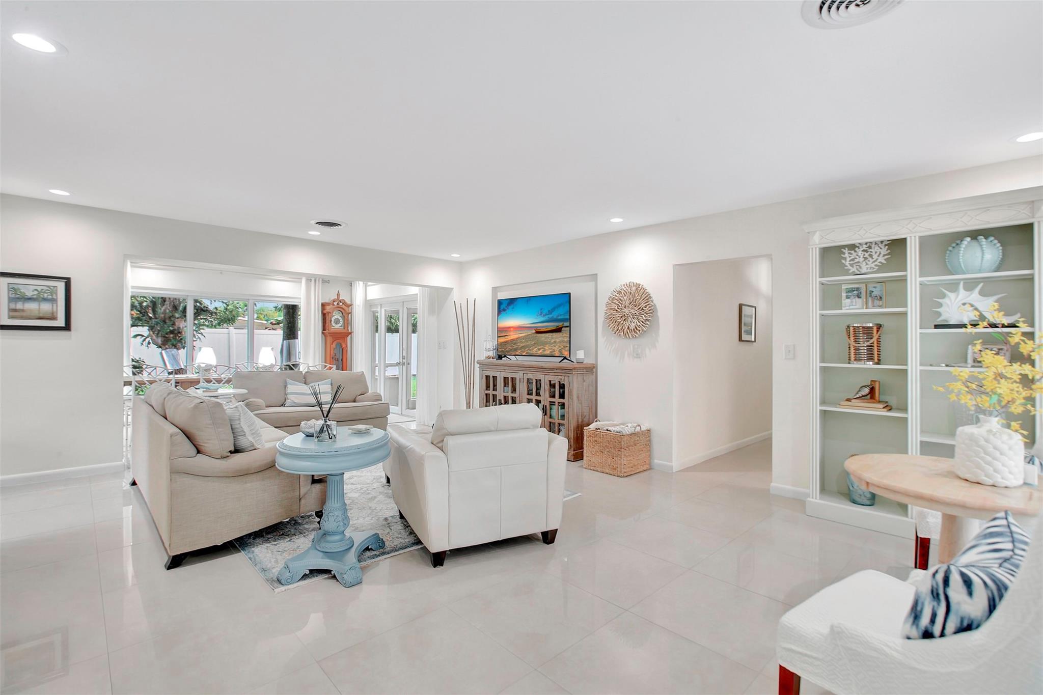 Bel-Air 32-10 B - Residential