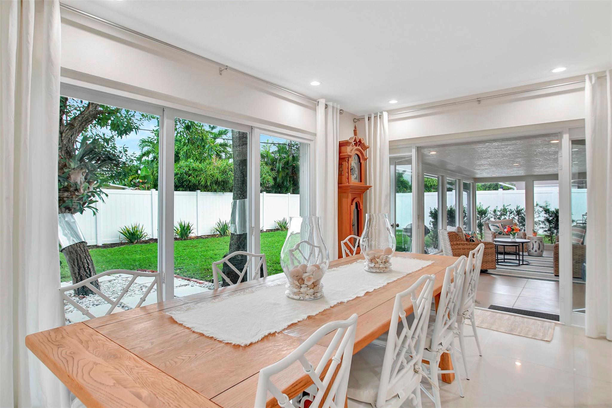 Bel-Air 32-10 B - Residential