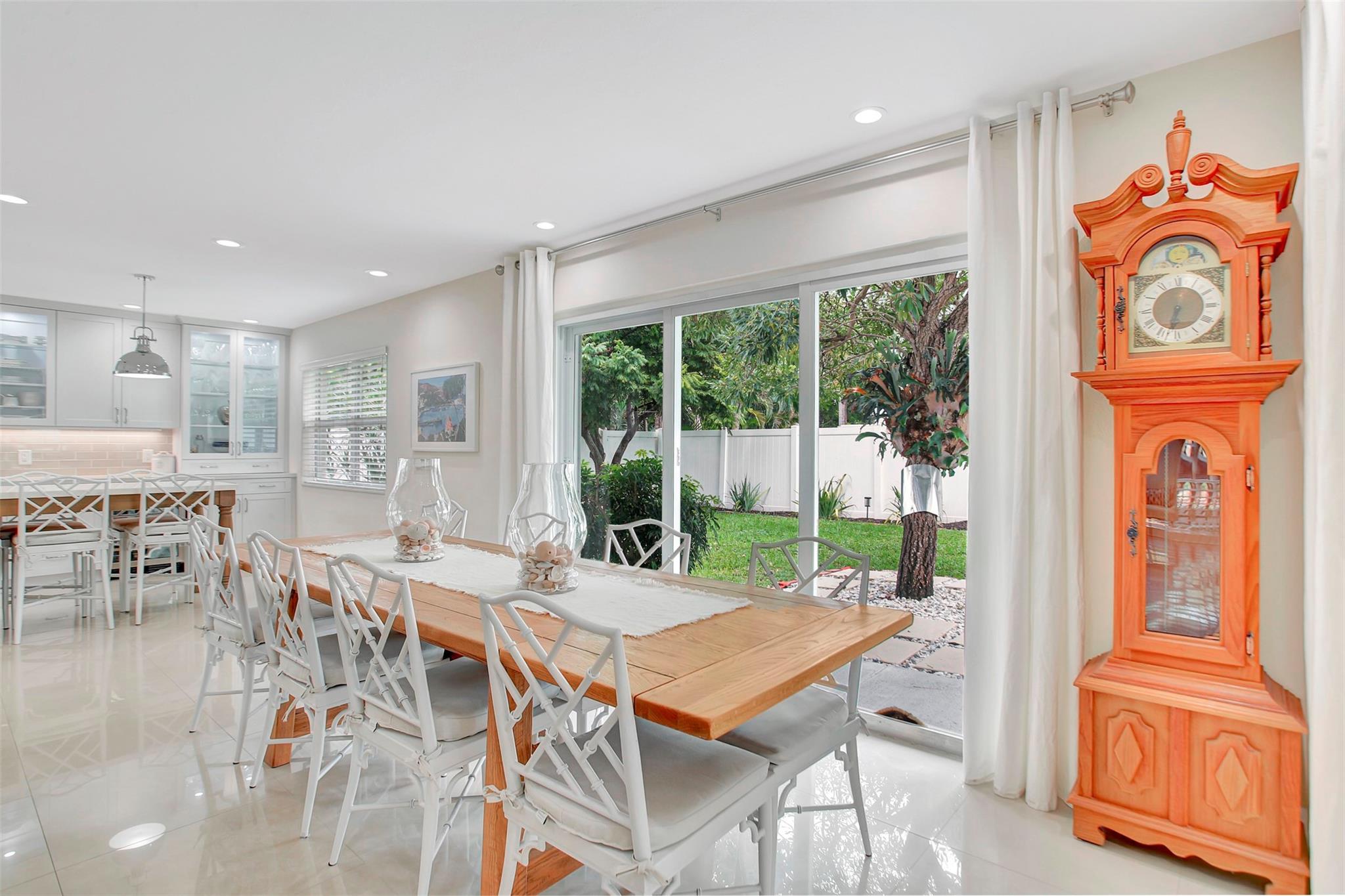 Bel-Air 32-10 B - Residential