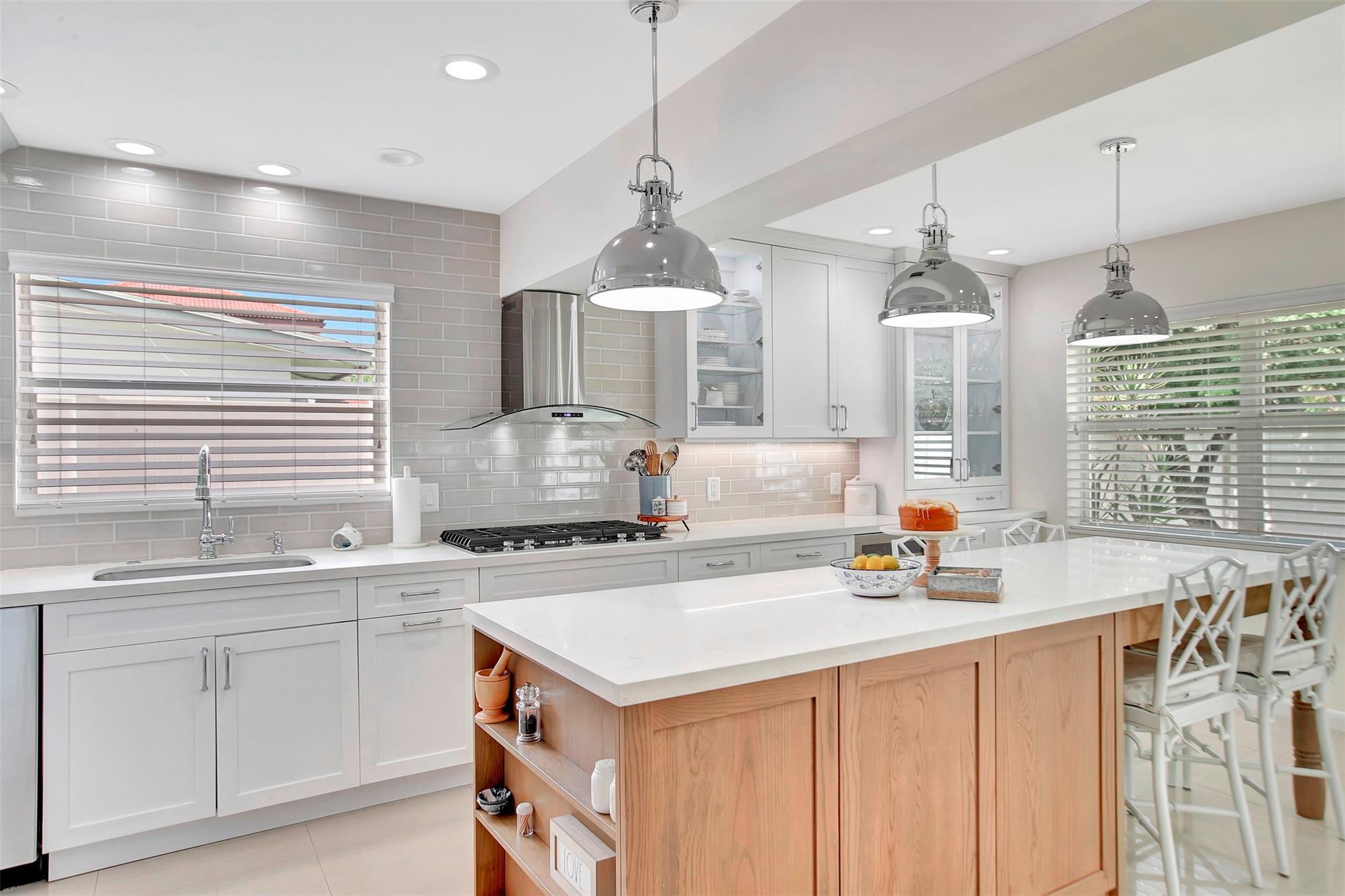 Bel-Air 32-10 B - Residential