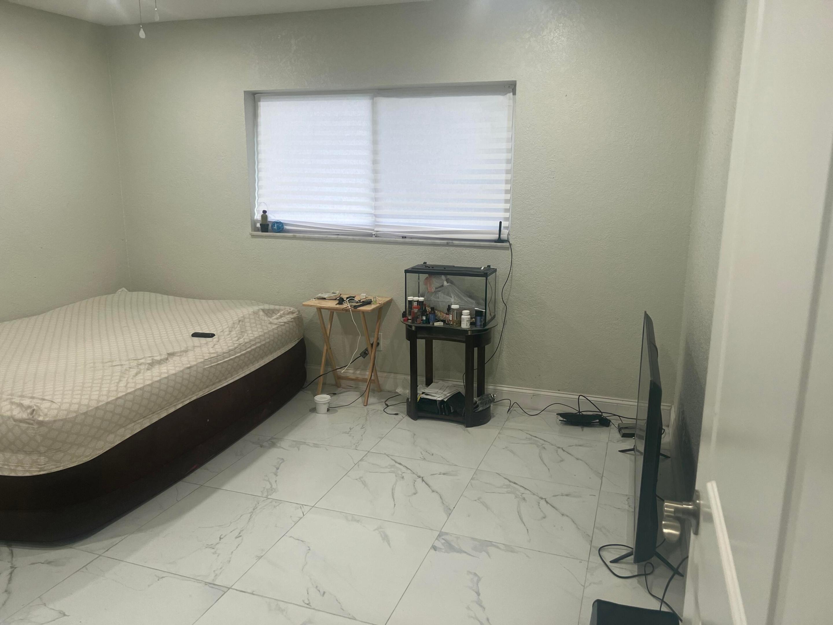 OAKLAND ESTATES 6TH SEC - Residential