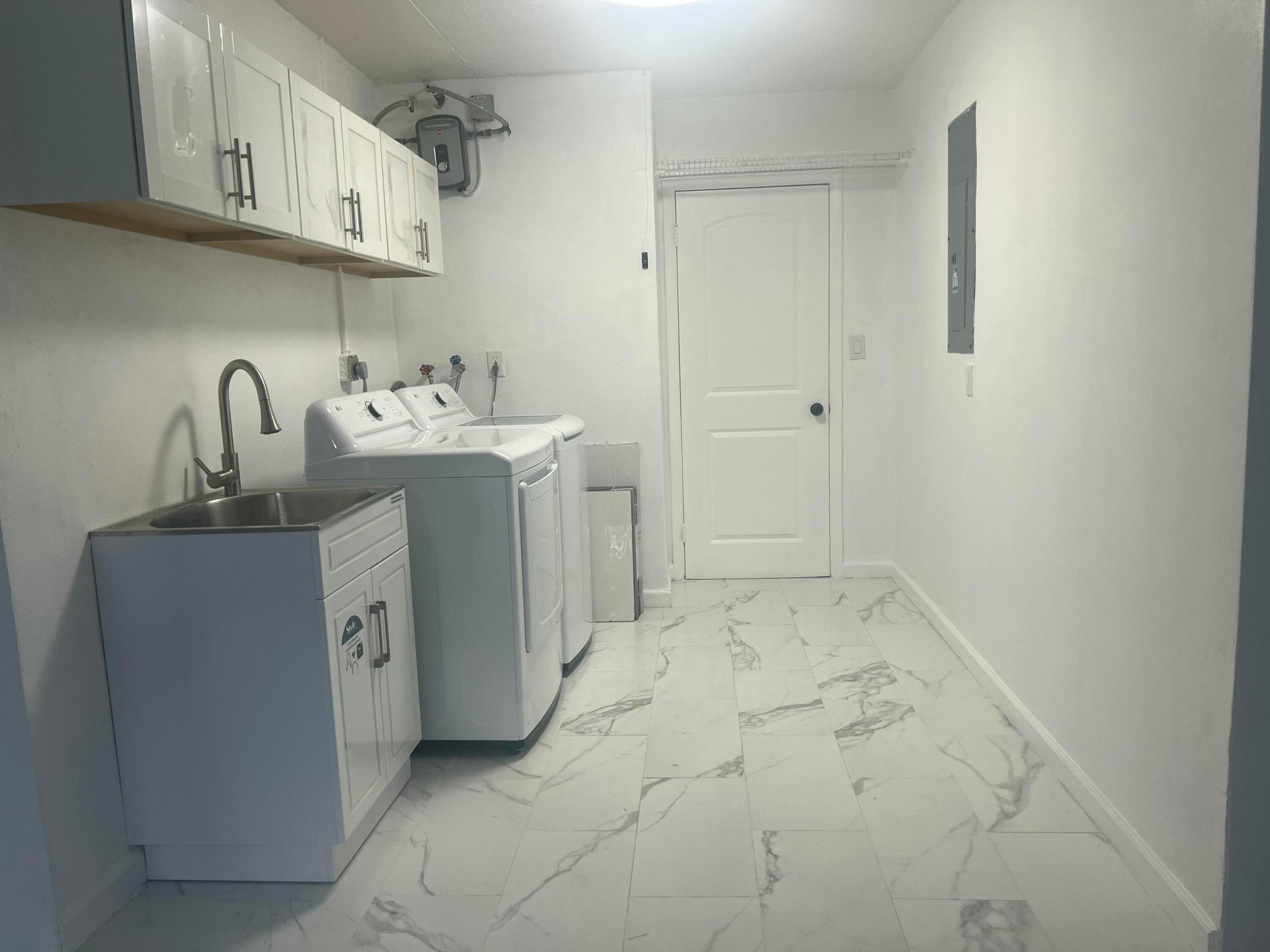 OAKLAND ESTATES 6TH SEC - Residential