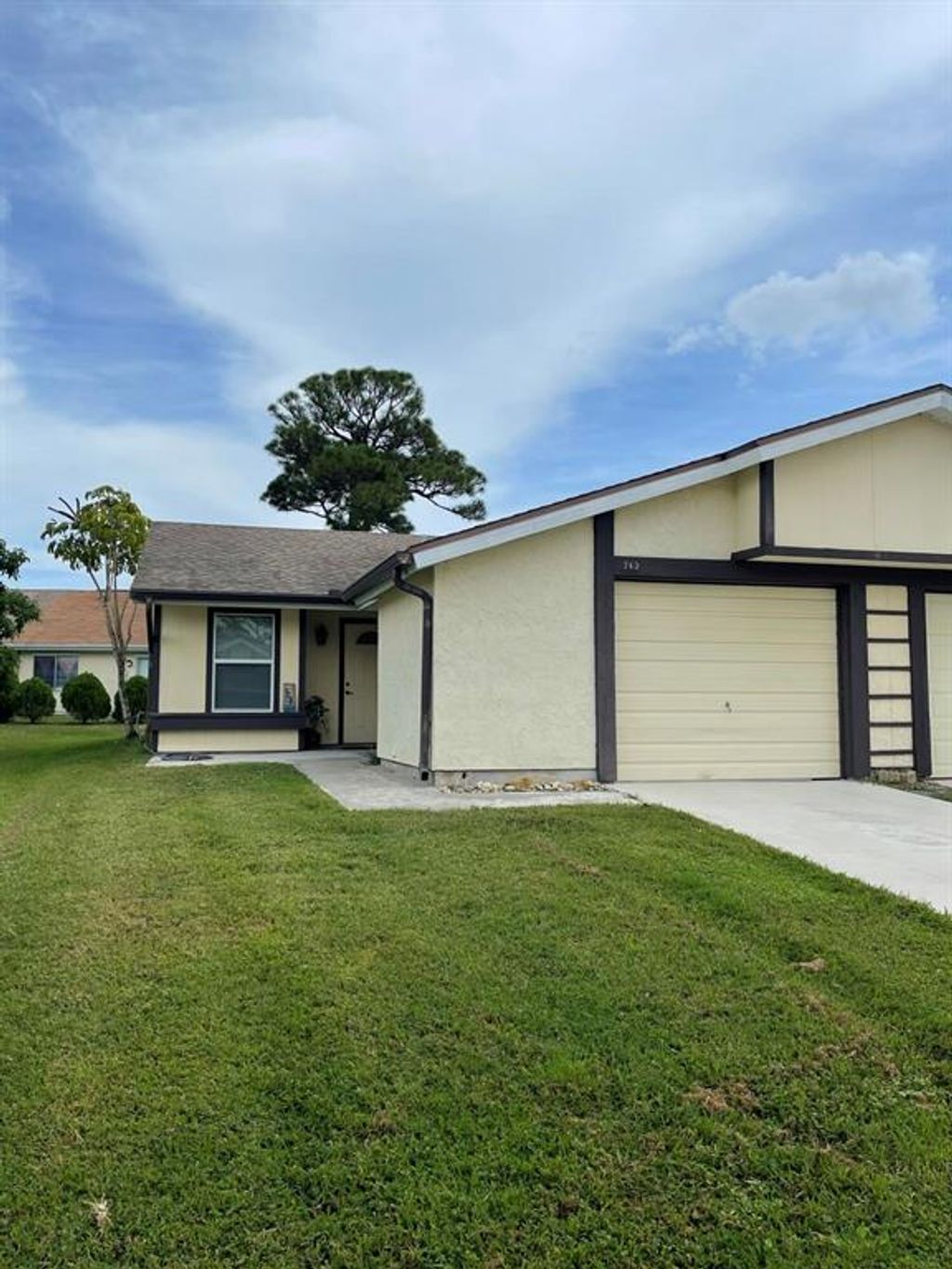 Photo of 1749 SE Linpark Court Ct, Port St Lucie, FL 34952 (MLS # R10751337)
