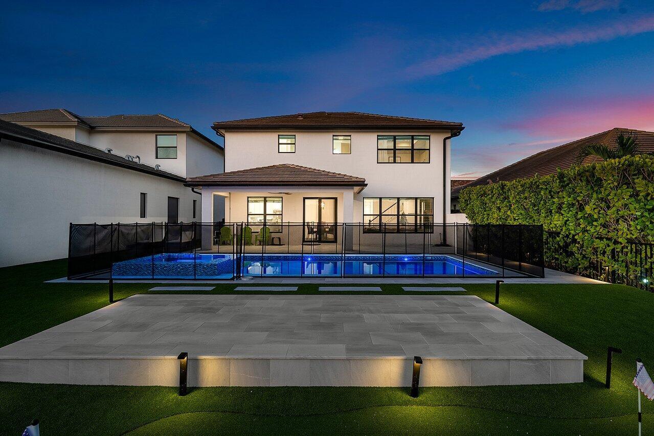 PALM MEADOWS ESTATES - Residential