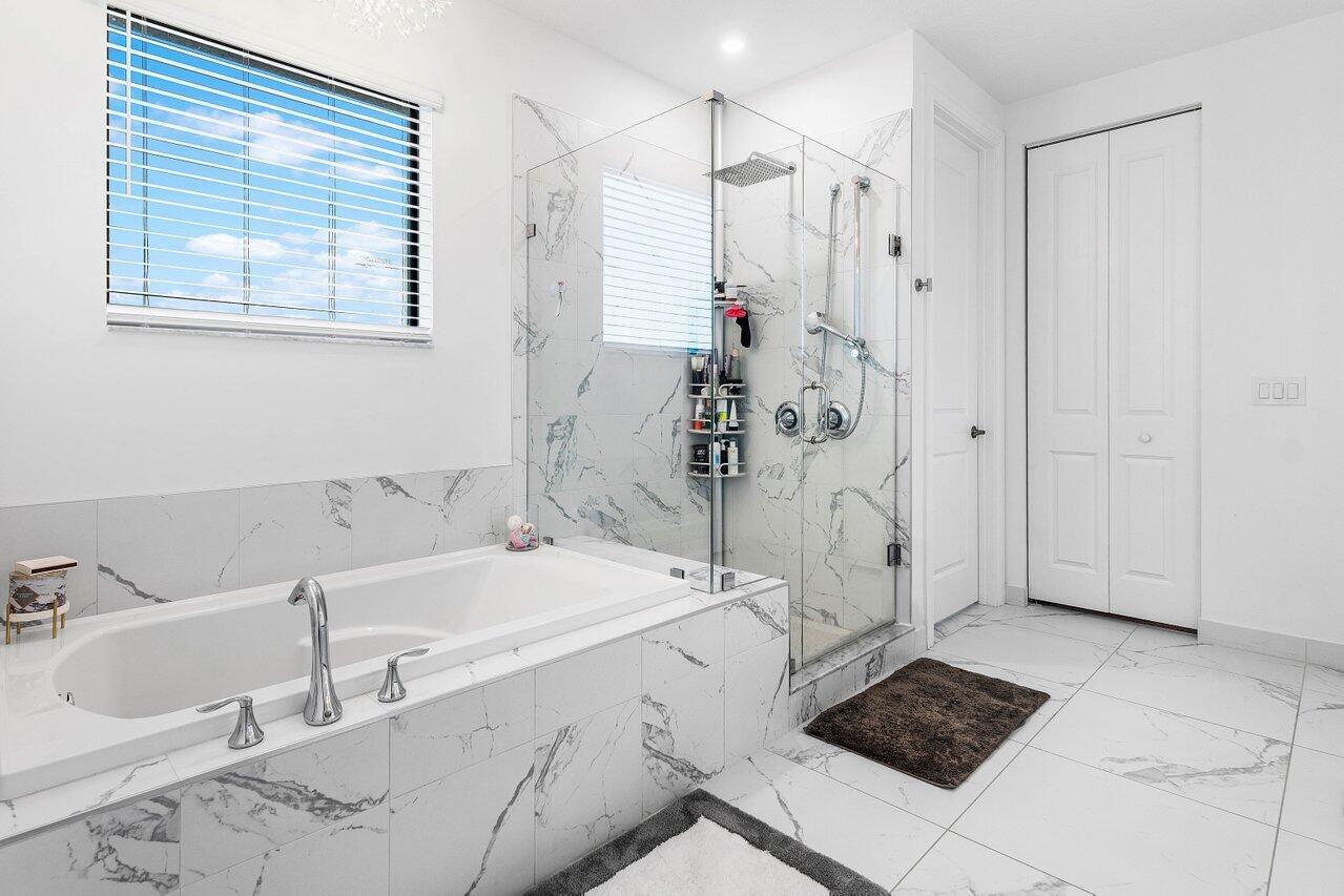 PALM MEADOWS ESTATES - Residential