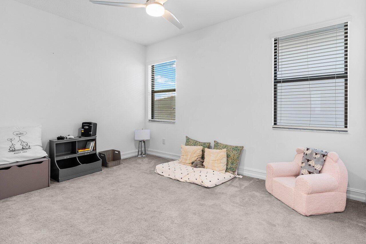 PALM MEADOWS ESTATES - Residential