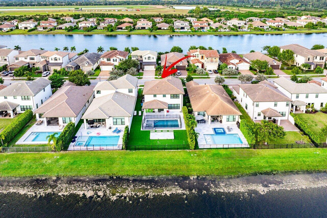 PALM MEADOWS ESTATES - Residential