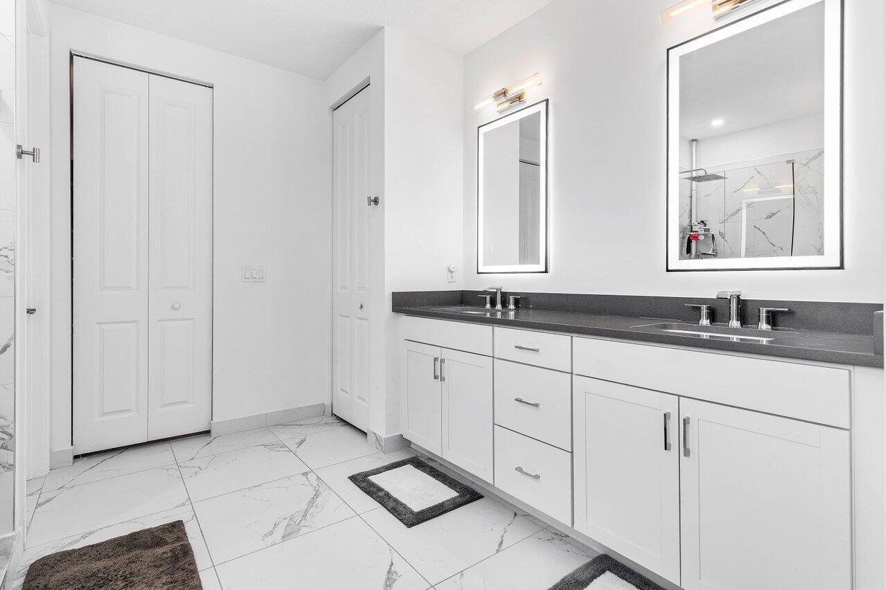 PALM MEADOWS ESTATES - Residential