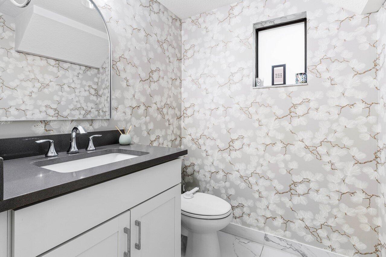 PALM MEADOWS ESTATES - Residential