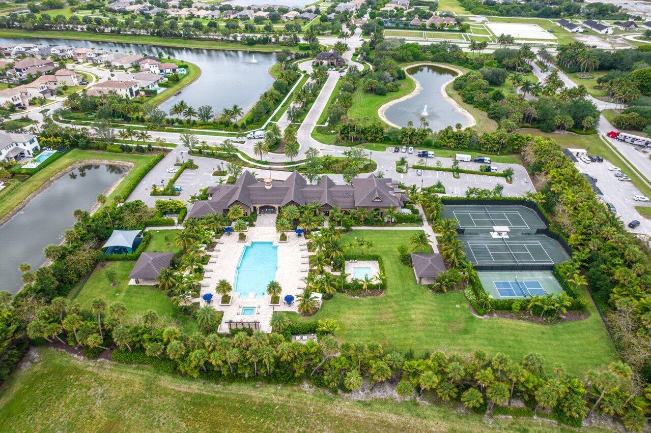 PALM MEADOWS ESTATES - Residential