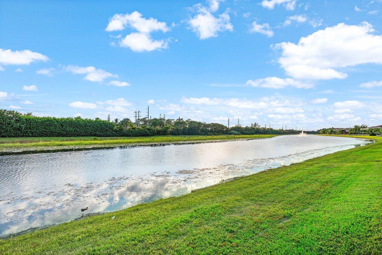 PALM MEADOWS ESTATES - Residential