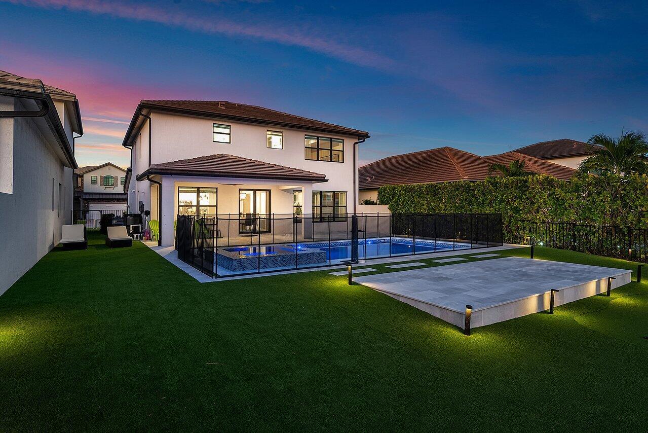 PALM MEADOWS ESTATES - Residential