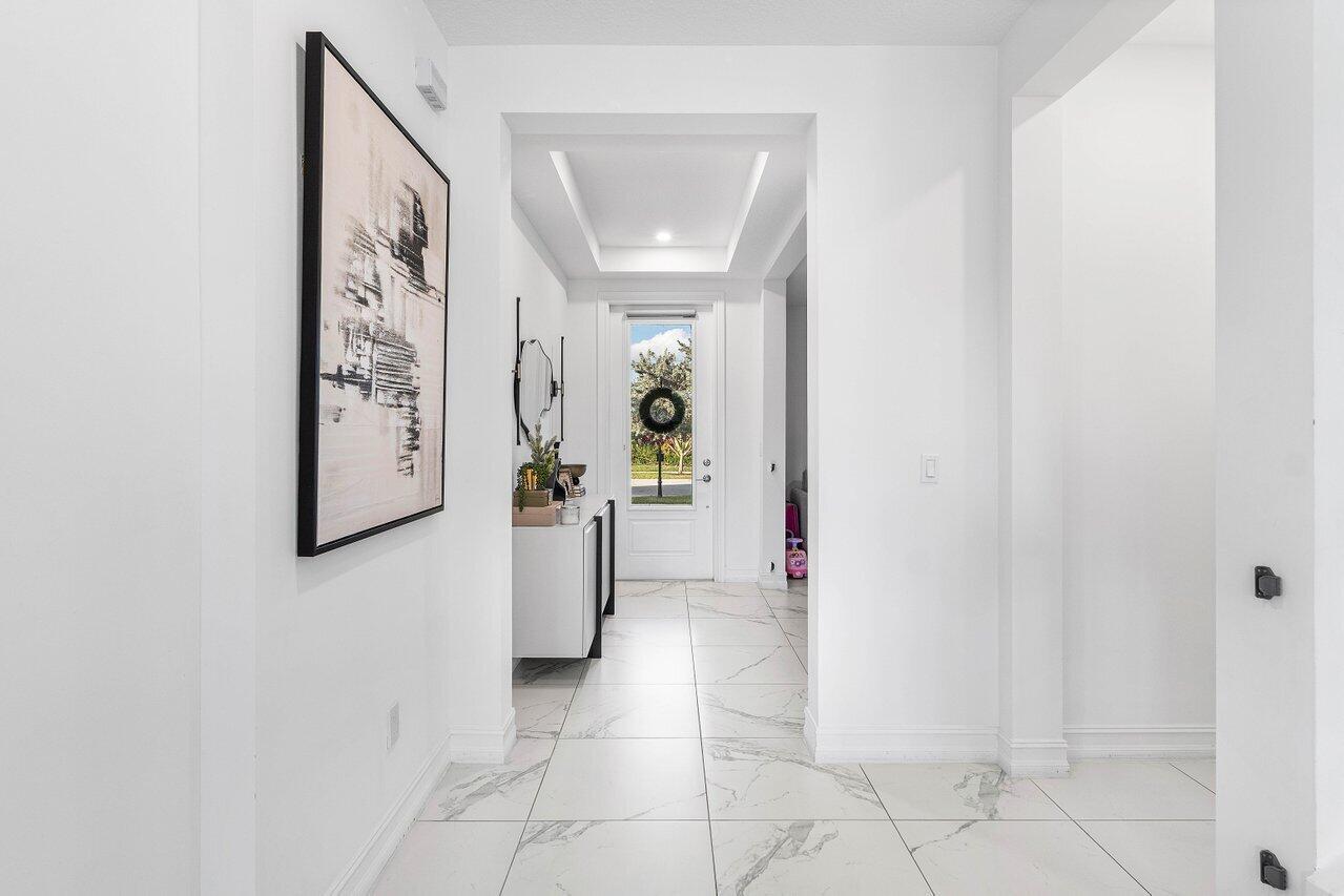 PALM MEADOWS ESTATES - Residential