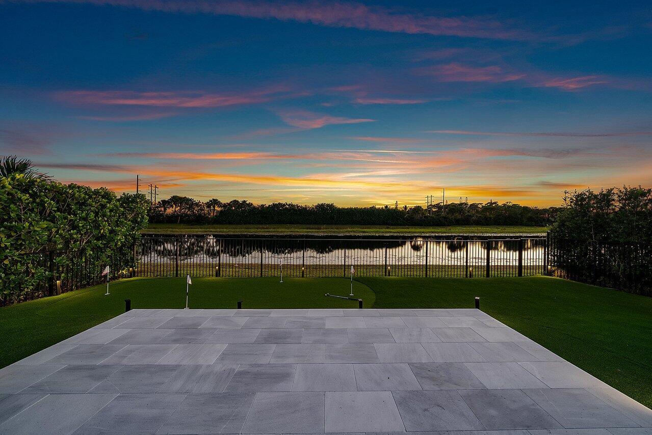 PALM MEADOWS ESTATES - Residential