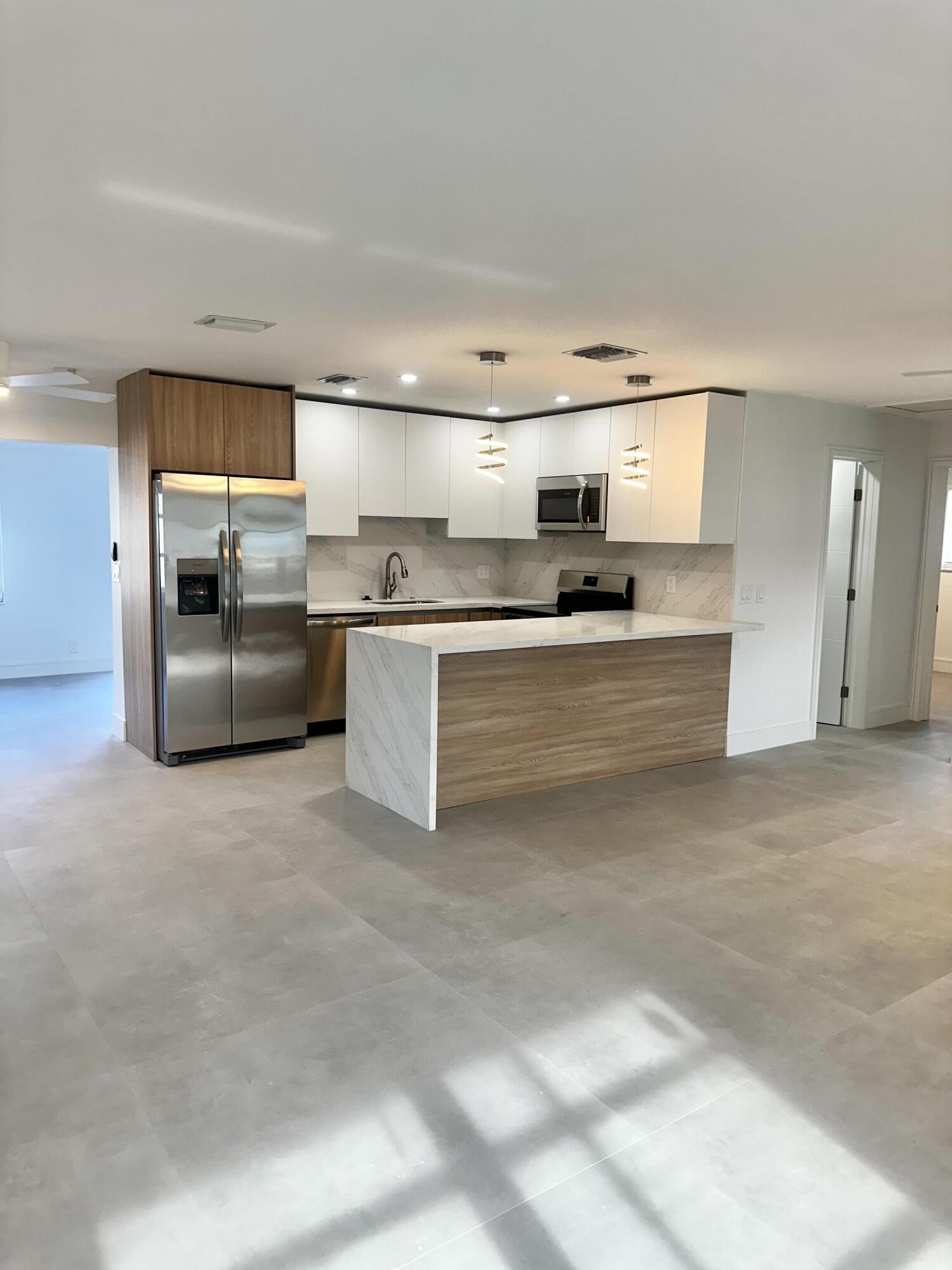 LAKE BELVEDERE ESTATES 3R - Residential