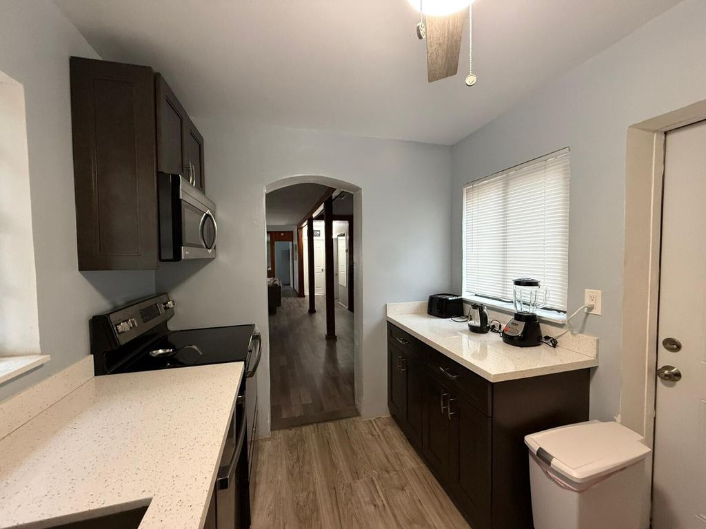 Photo of 1298 NE 39 Street, Oakland Park, FL 33334 (MLS # R11097103)