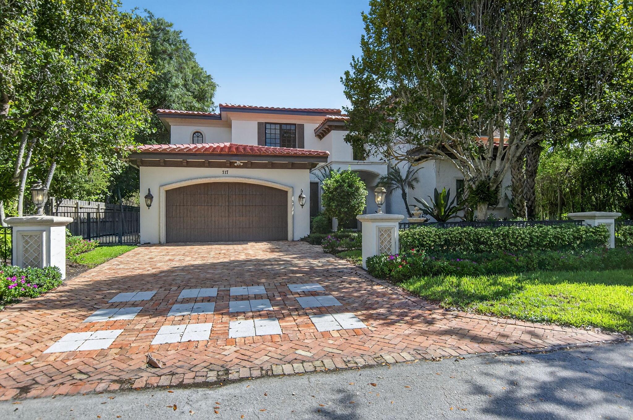 717 NW 4th Street