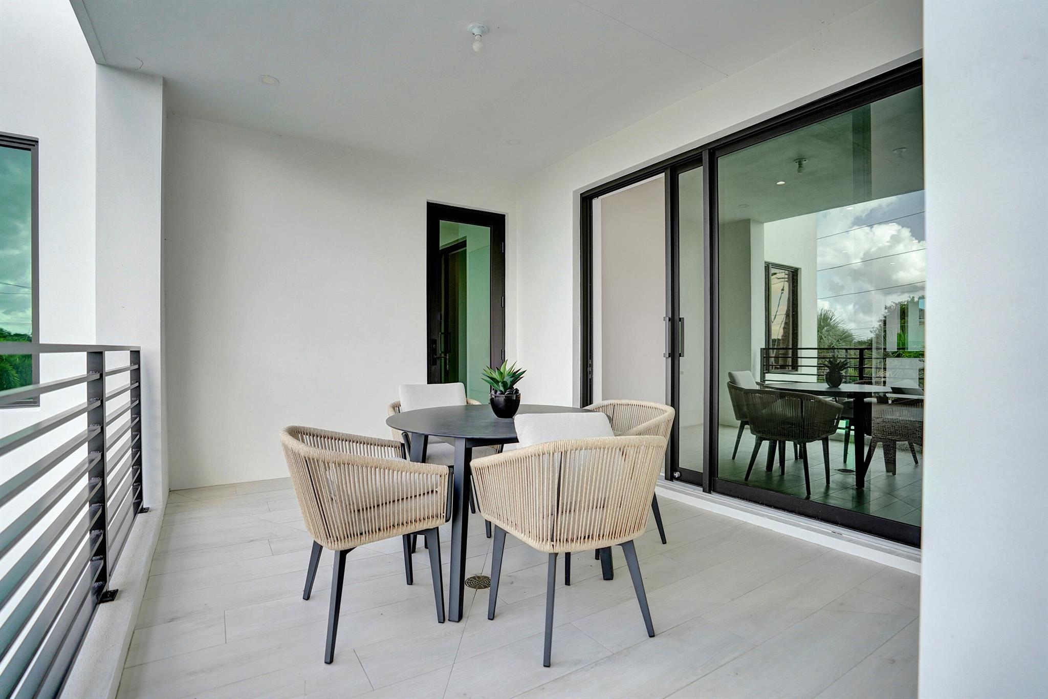 DELRAY RIDGE - Residential