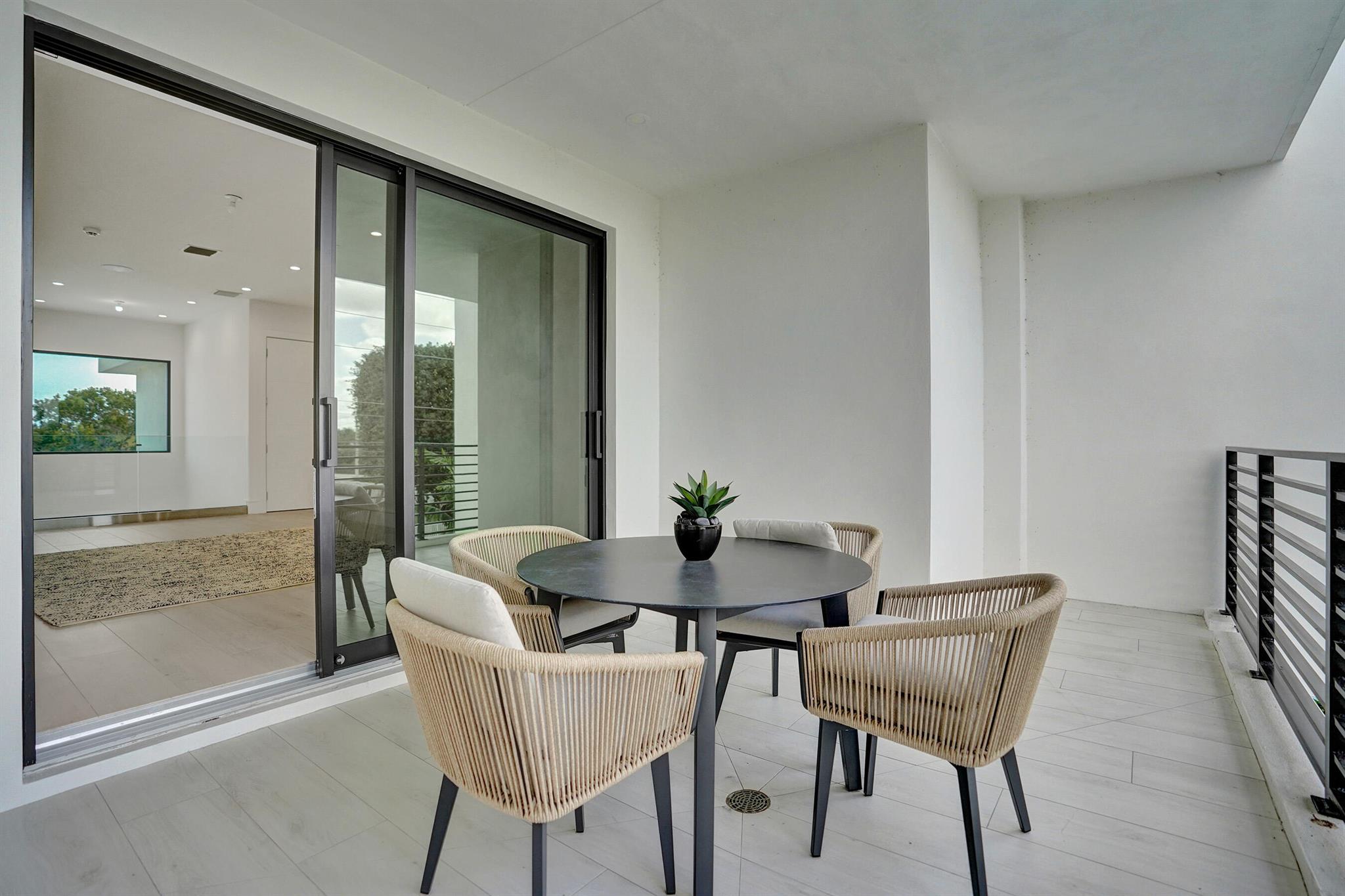 DELRAY RIDGE - Residential