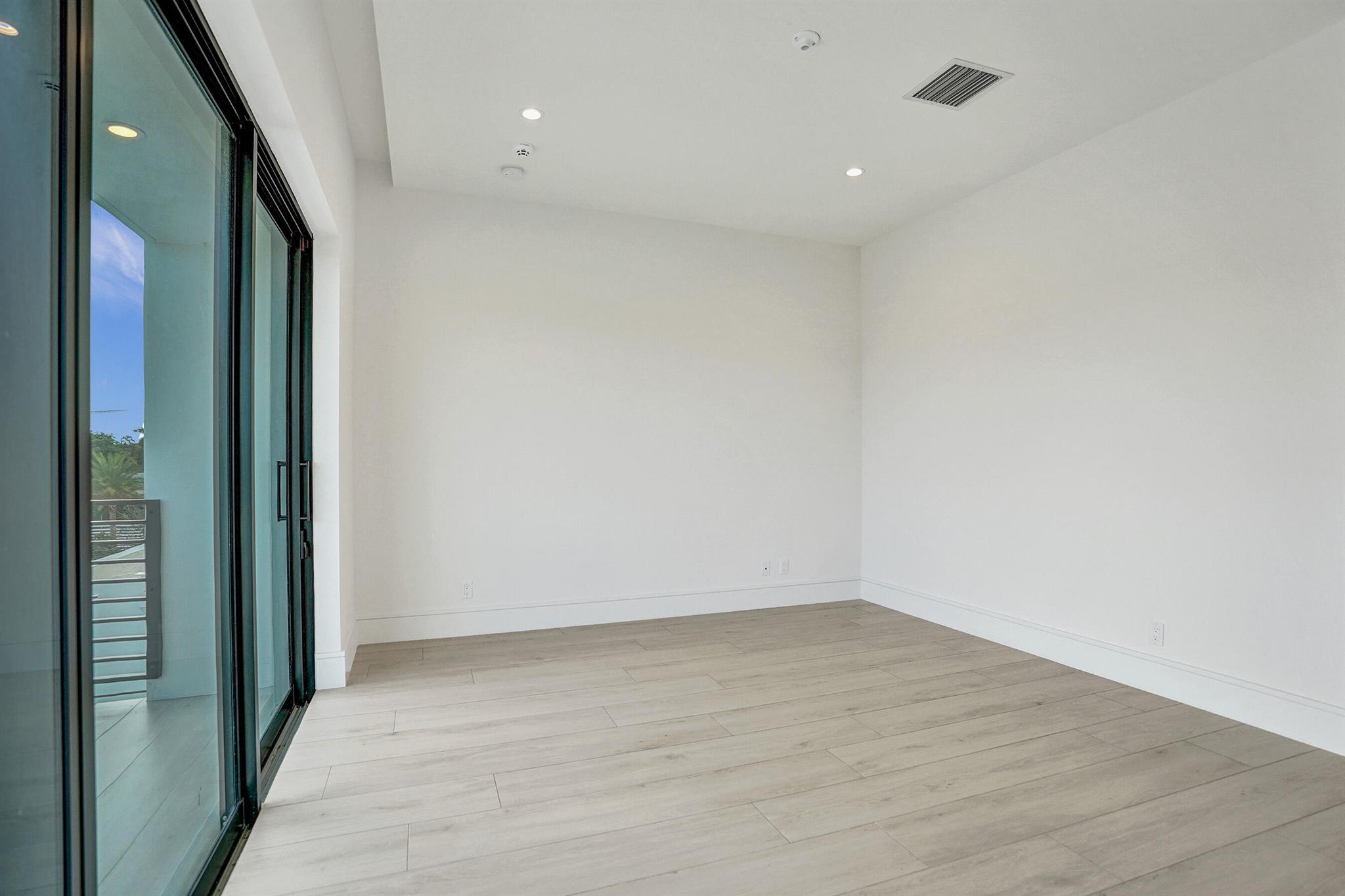 DELRAY RIDGE - Residential