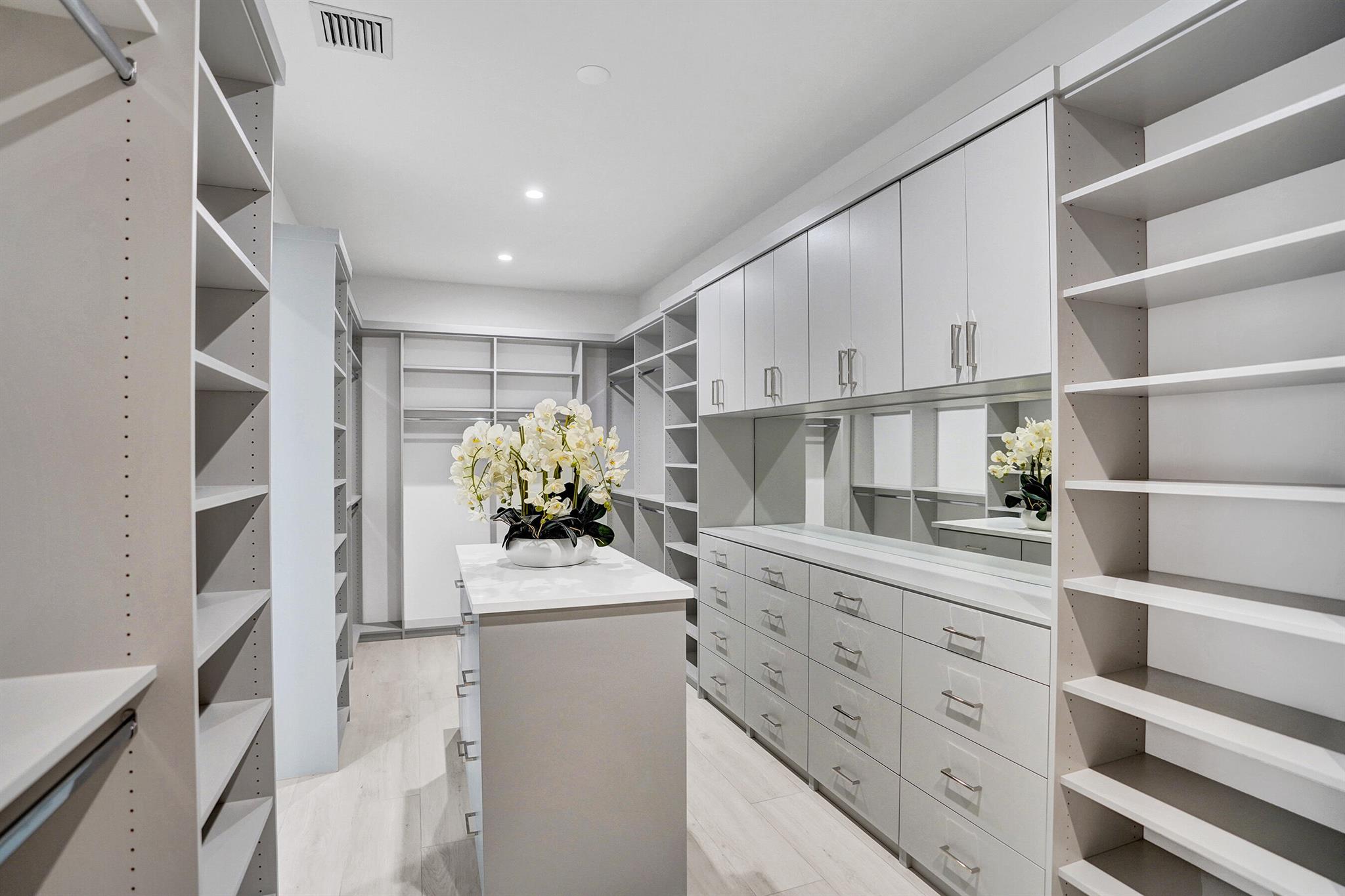 DELRAY RIDGE - Residential