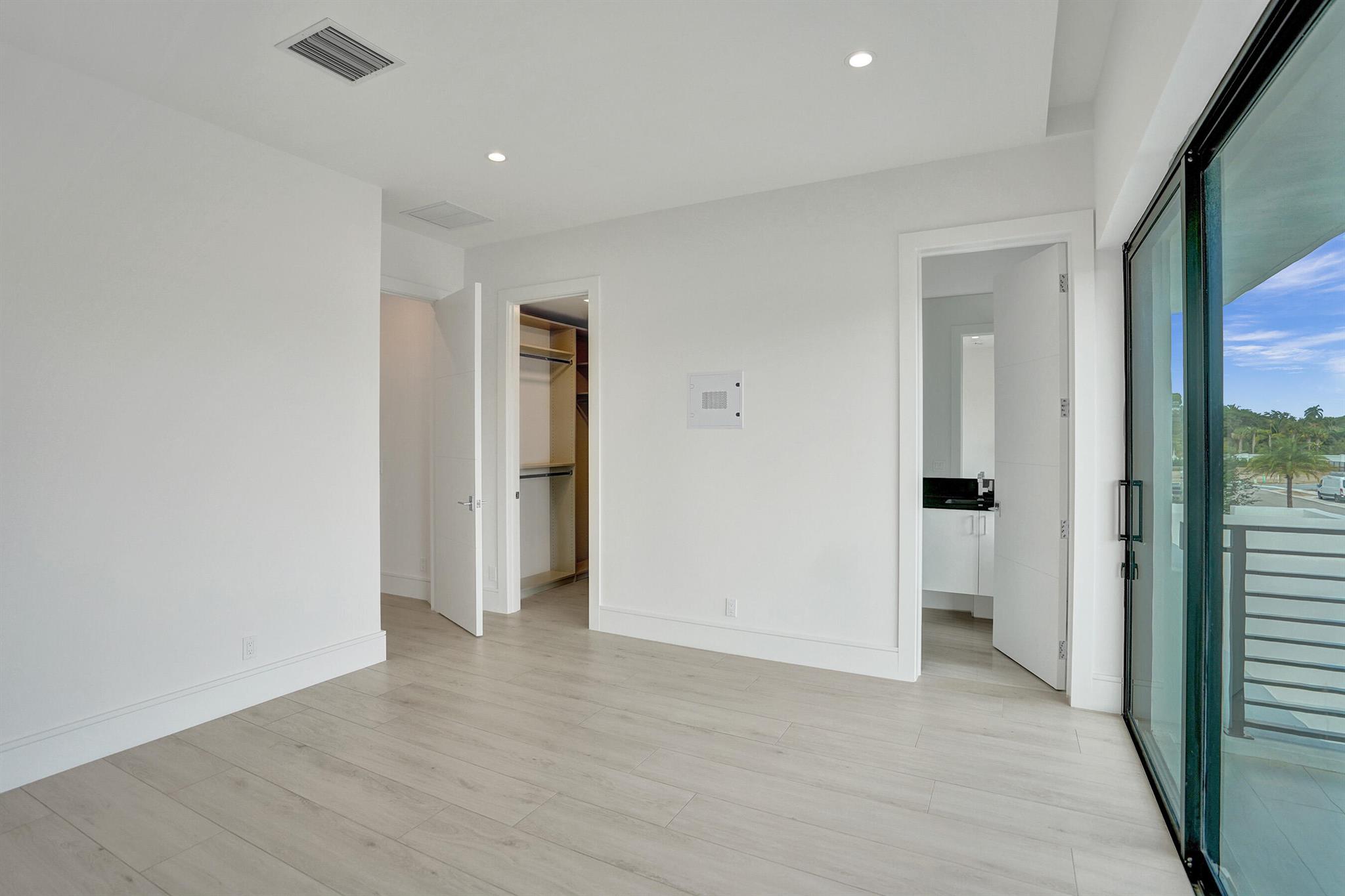 DELRAY RIDGE - Residential