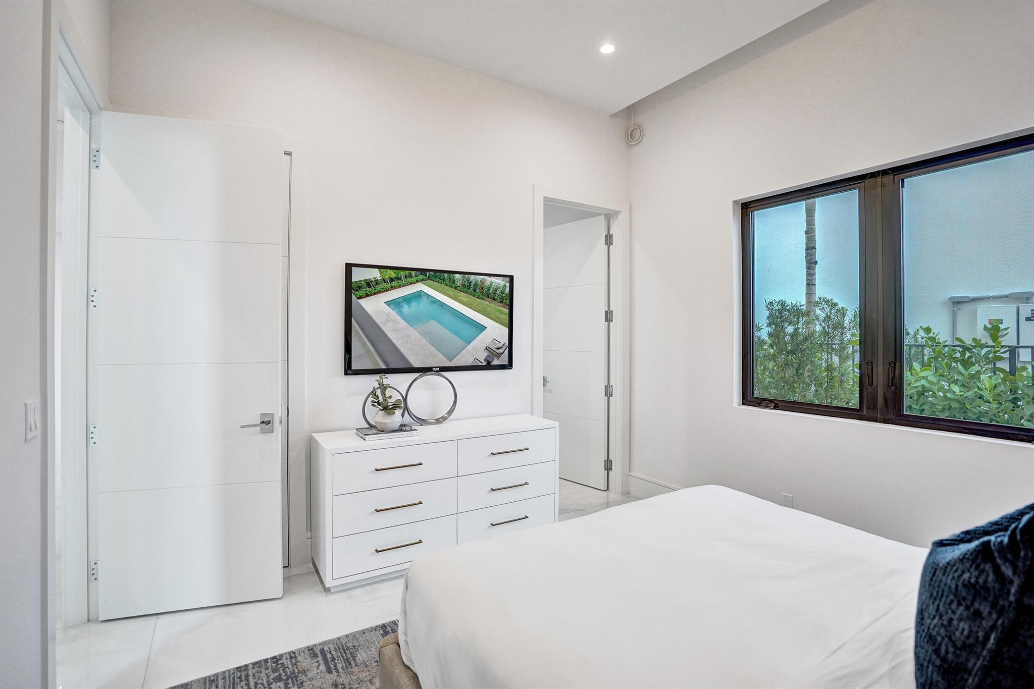 DELRAY RIDGE - Residential