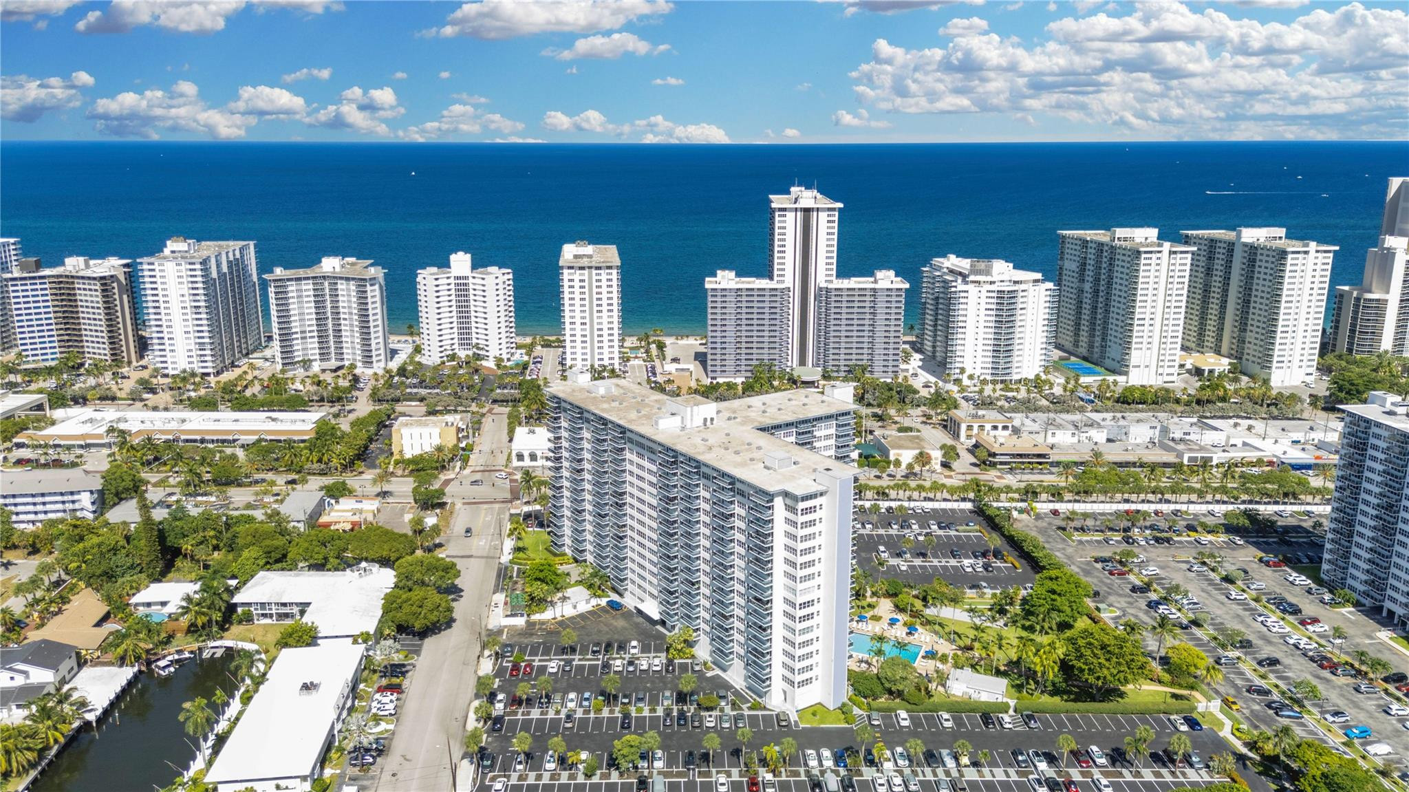 Coral Ridge Towers East - Residential