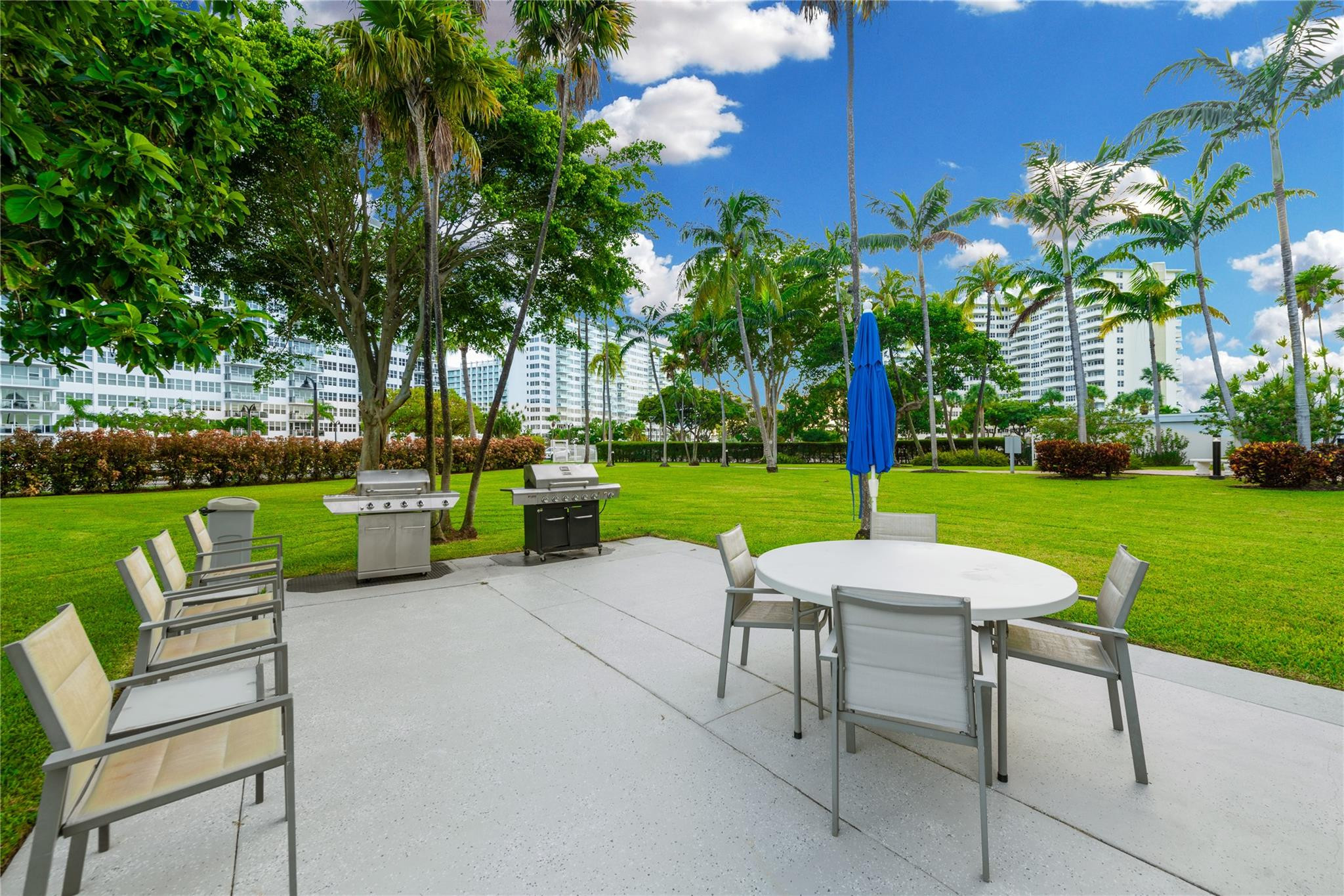 Coral Ridge Towers East - Residential