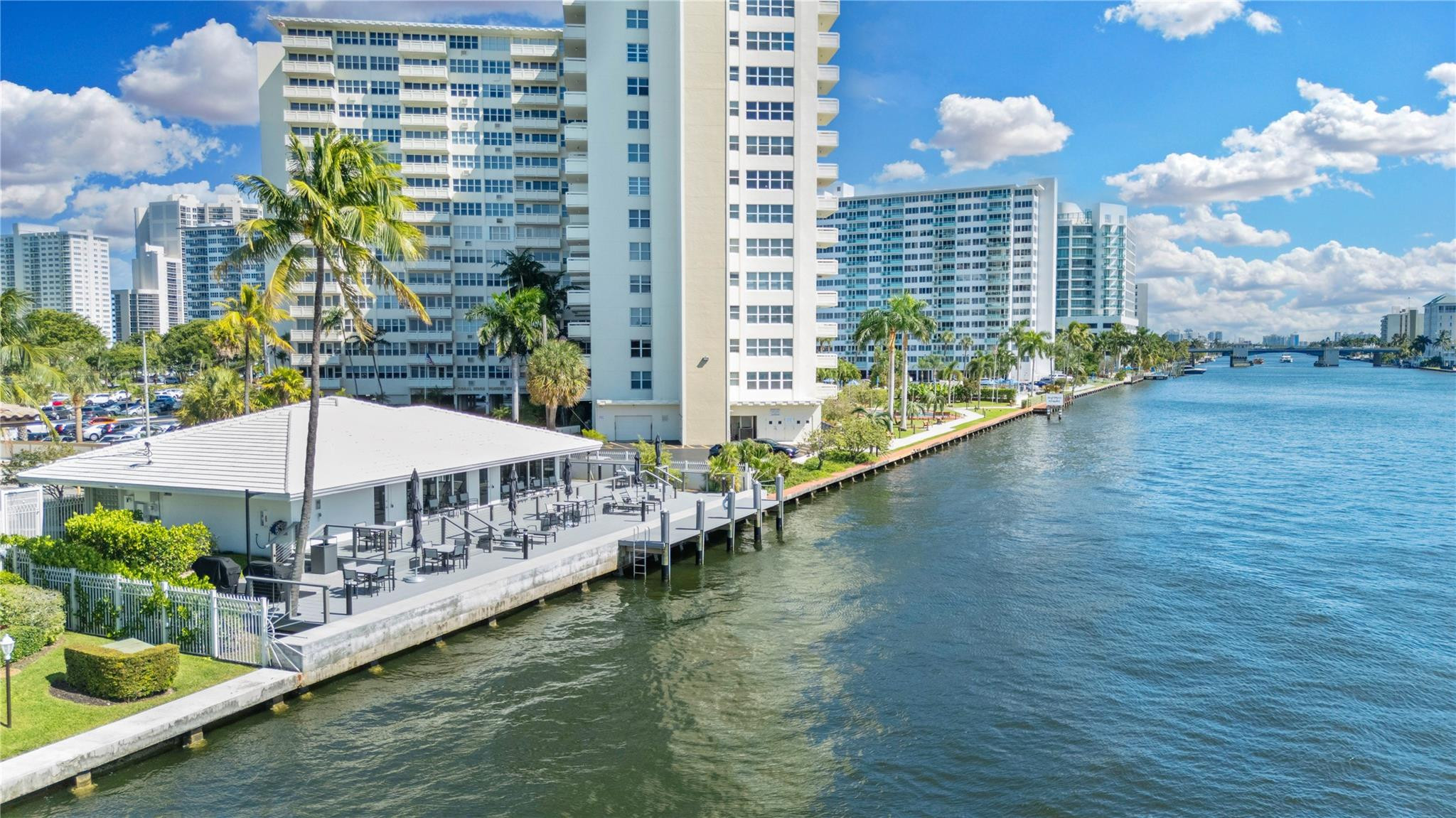 Coral Ridge Towers East - Residential