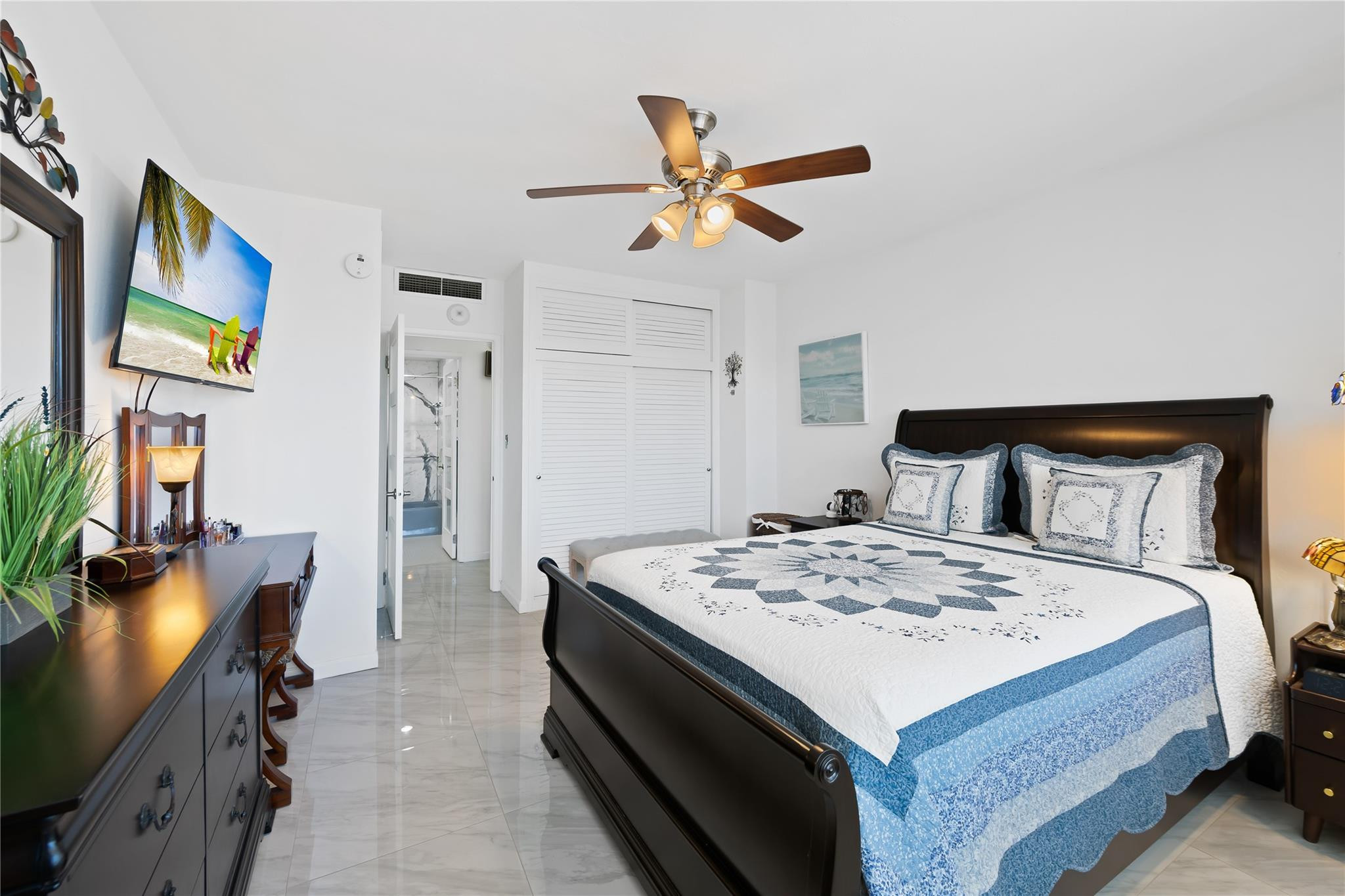 Coral Ridge Towers East - Residential
