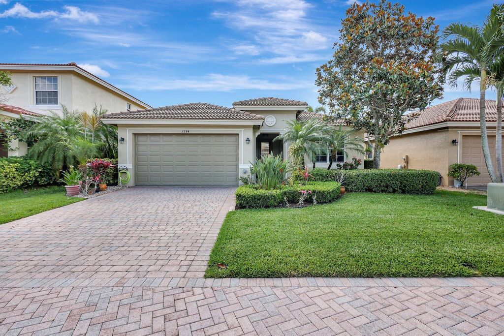 Photo of 3284 SW Porpoise Circle, Stuart, FL 34997 (MLS # R10981858)