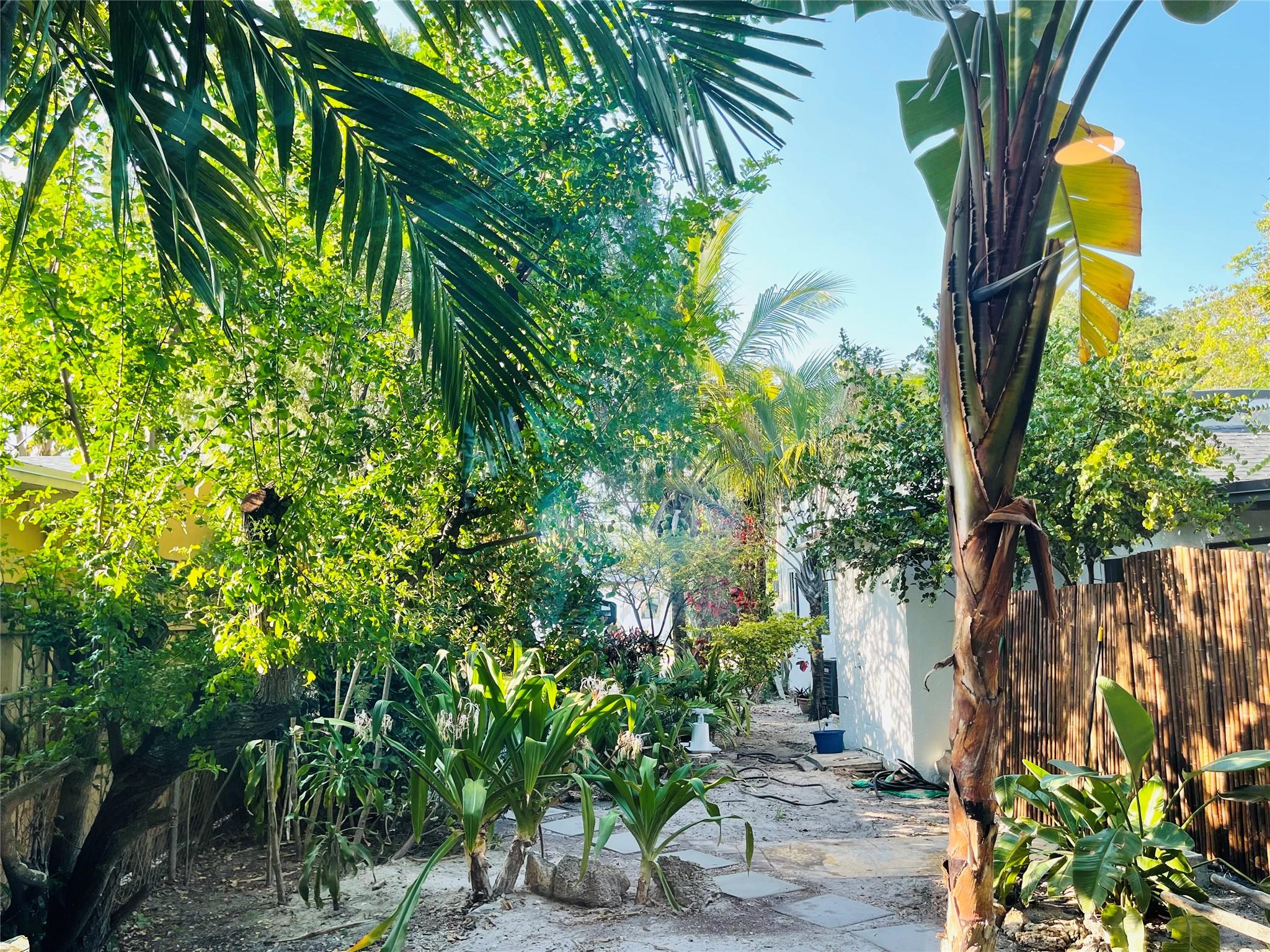 Oakland Park Second Add 1 - Residential Lease