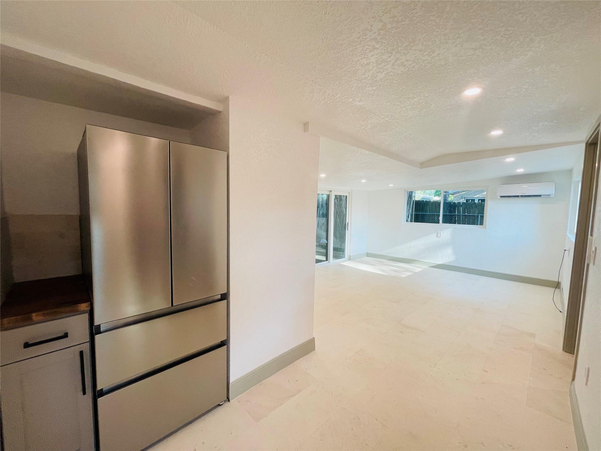 Oakland Park Second Add 1 - Residential Lease
