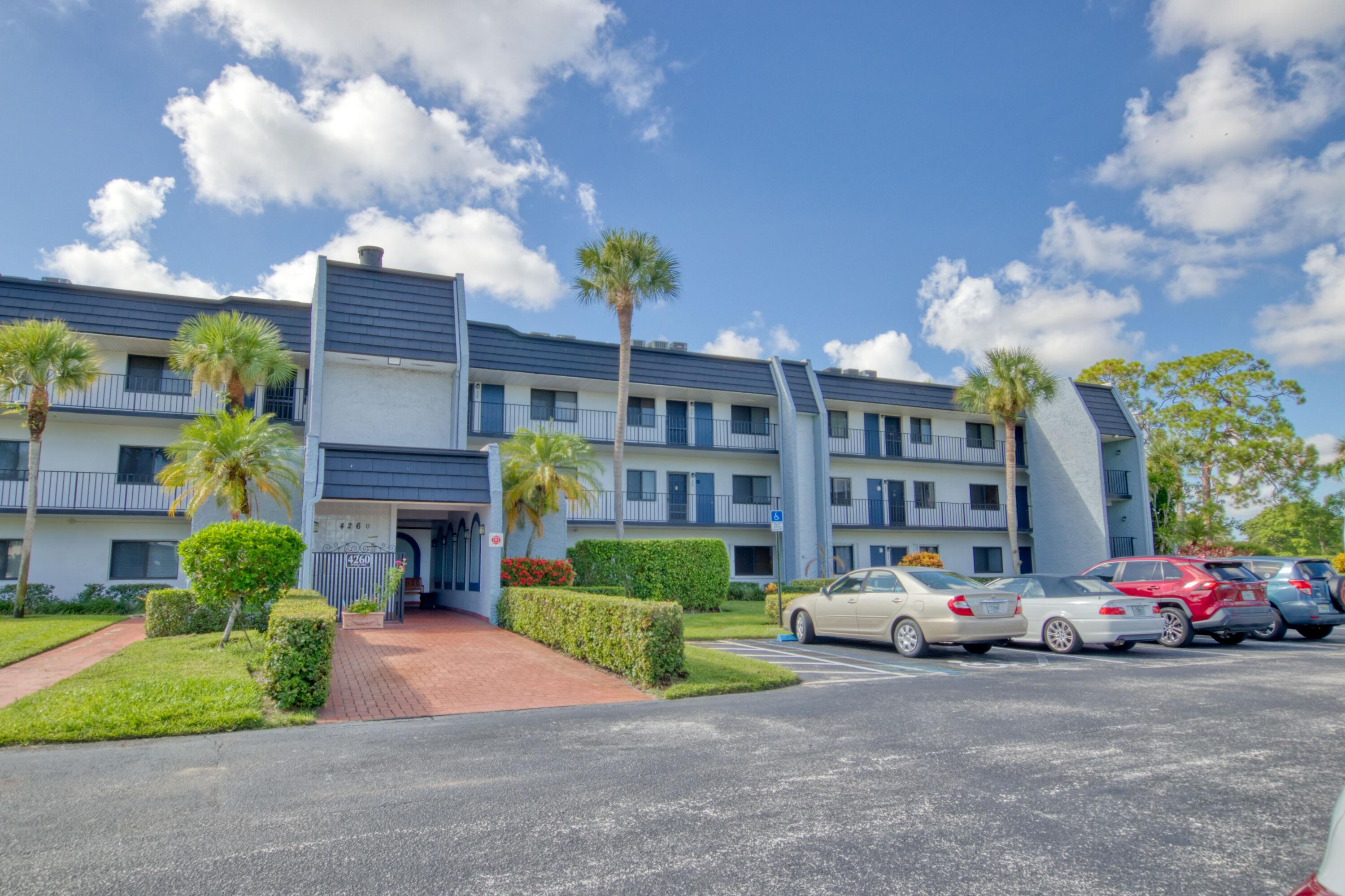 FOUNTAINS OF PALM BEACH CONDO 5 - Residential