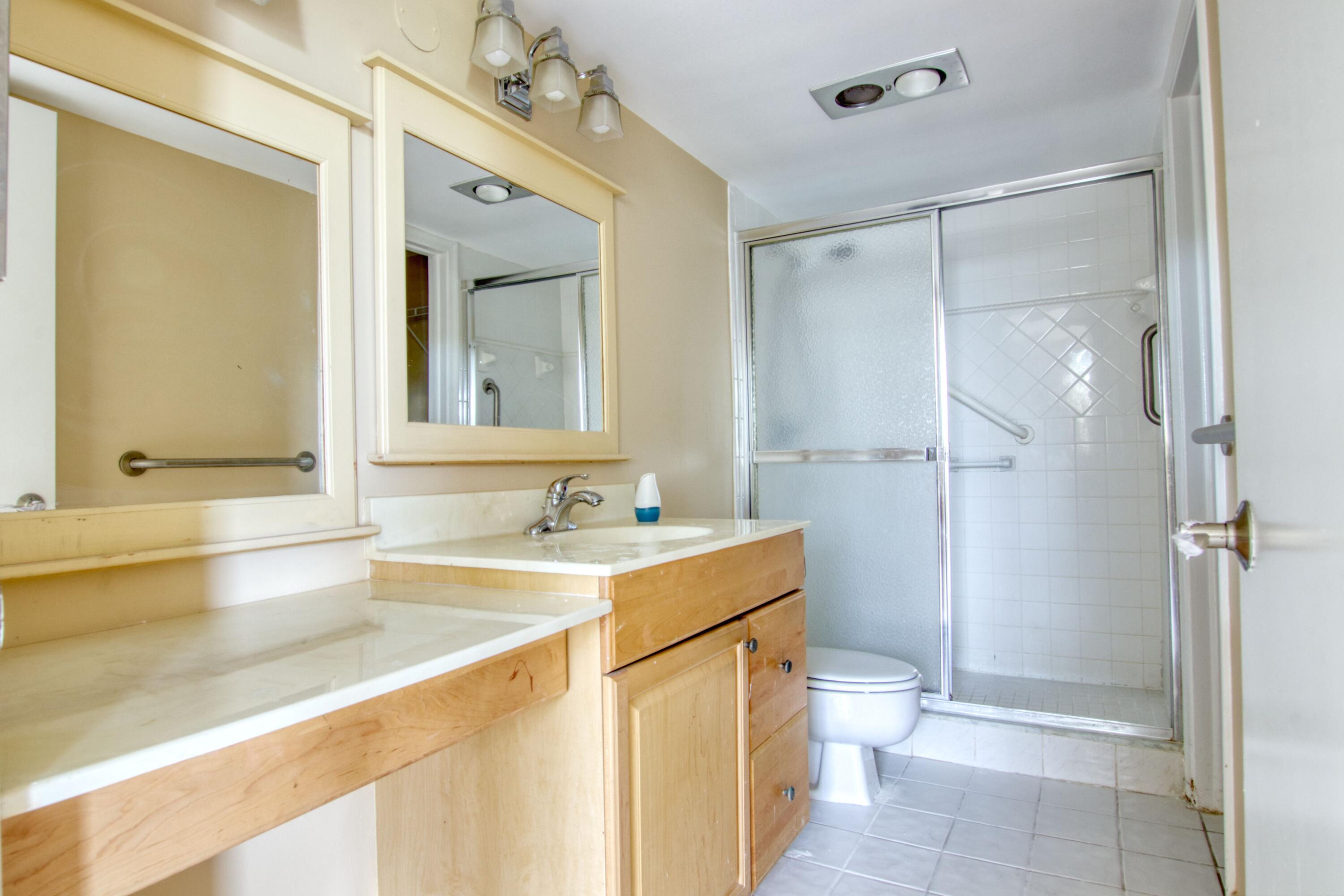 FOUNTAINS OF PALM BEACH CONDO 5 - Residential