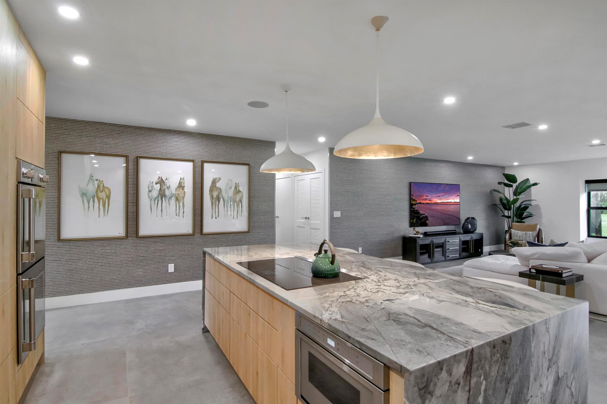 MEADOW BROOK CONDO - Residential