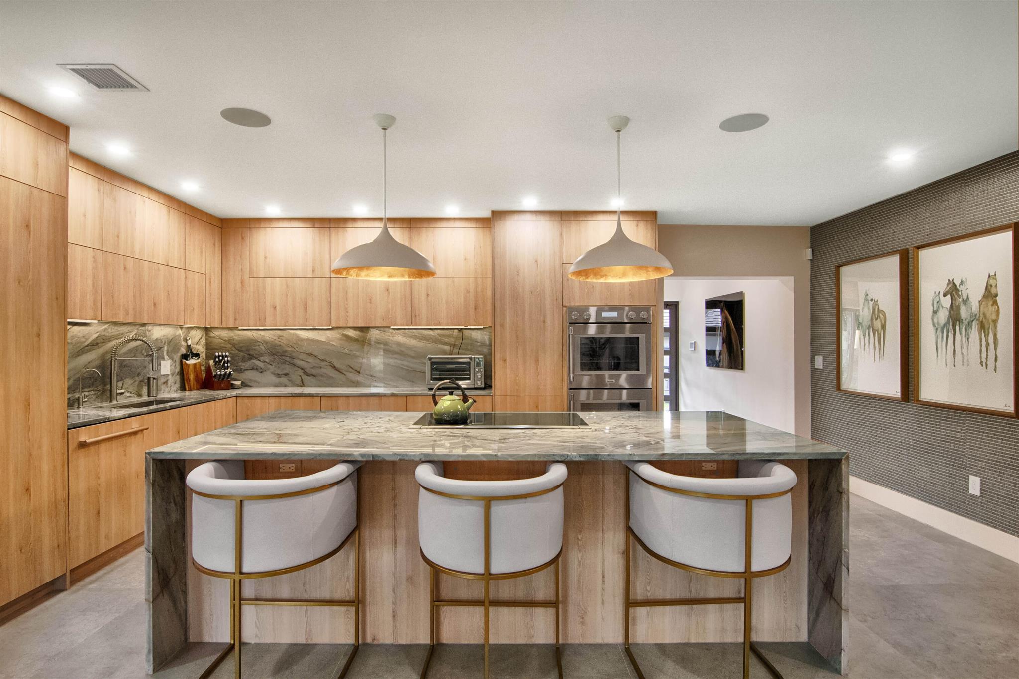 MEADOW BROOK CONDO - Residential