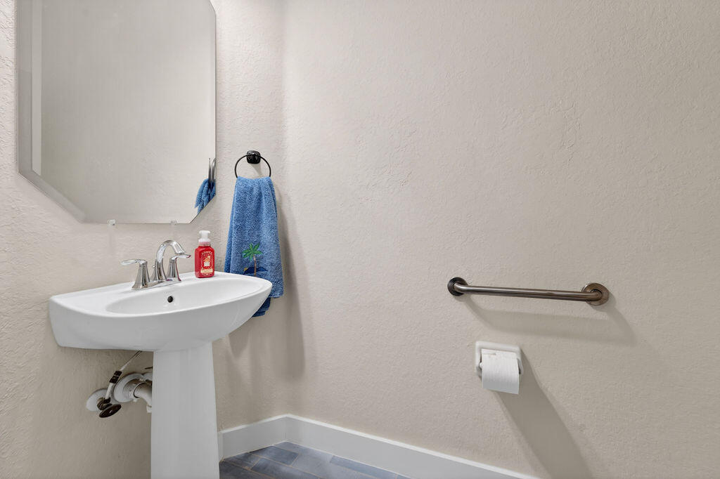 WOODMILL POND CONDO - Residential