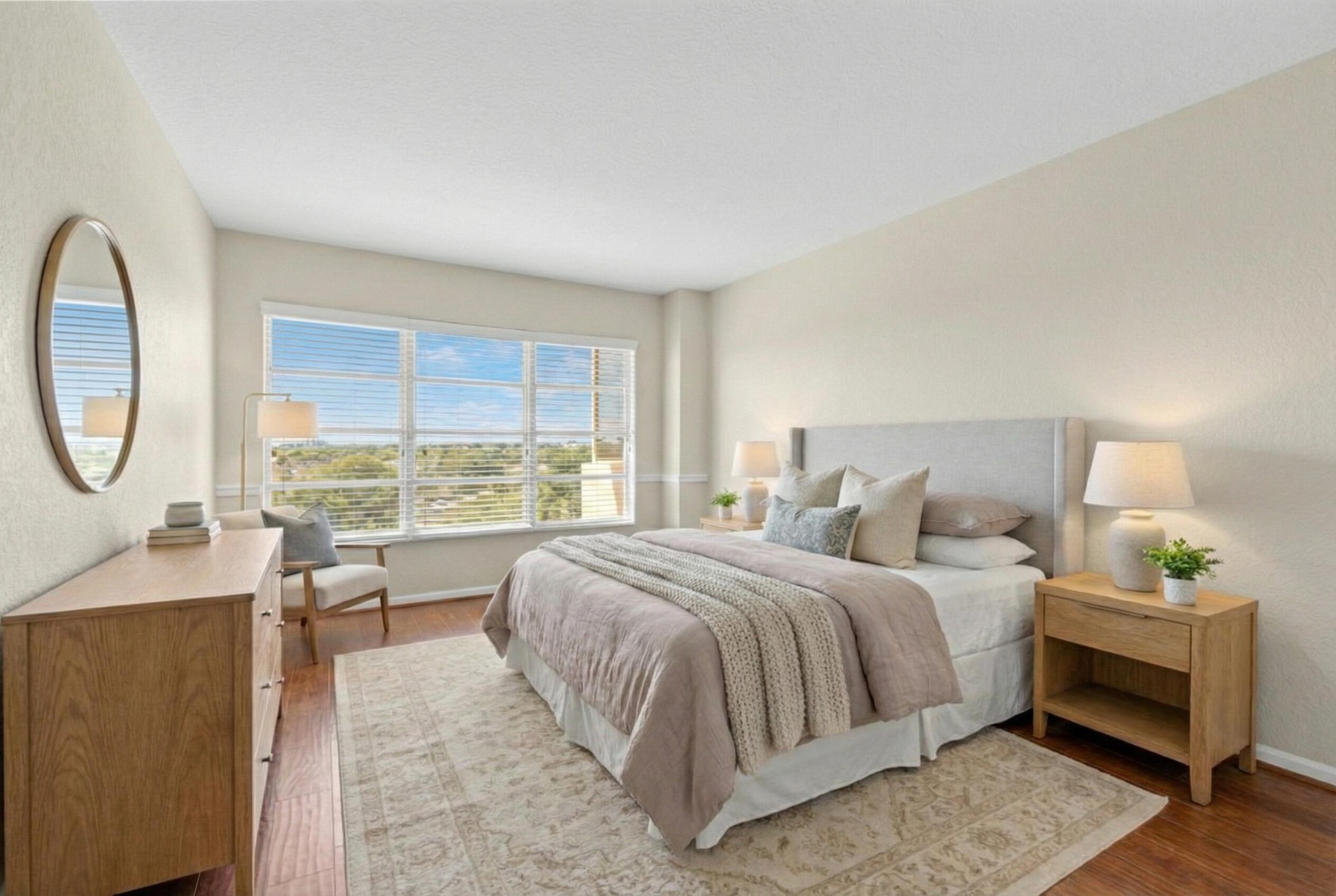 COUNTRY CLUB TOWER OF CORAL - Residential