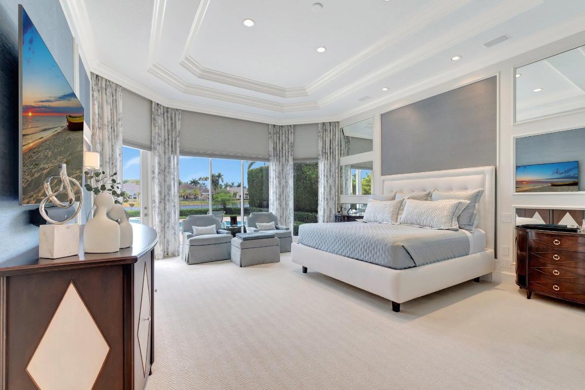 WINDSOR BAY WOODFIELD COUNTRY CLUB - Residential