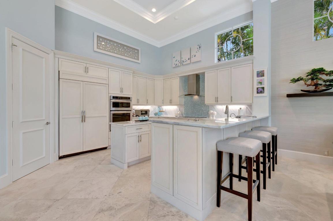 WINDSOR BAY WOODFIELD COUNTRY CLUB - Residential