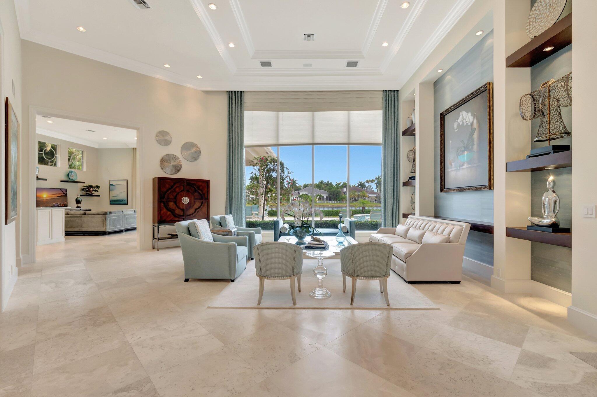 WINDSOR BAY WOODFIELD COU - Residential