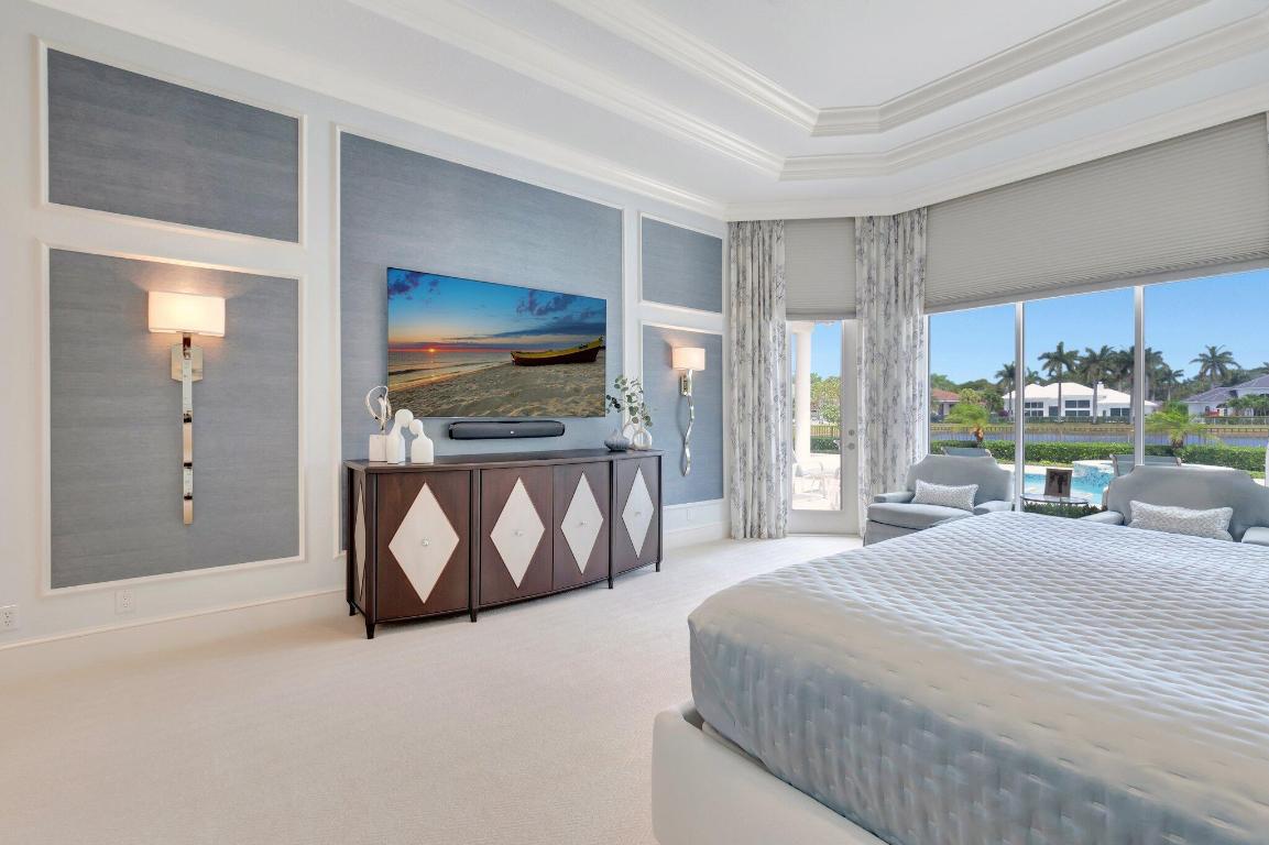 WINDSOR BAY WOODFIELD COUNTRY CLUB - Residential