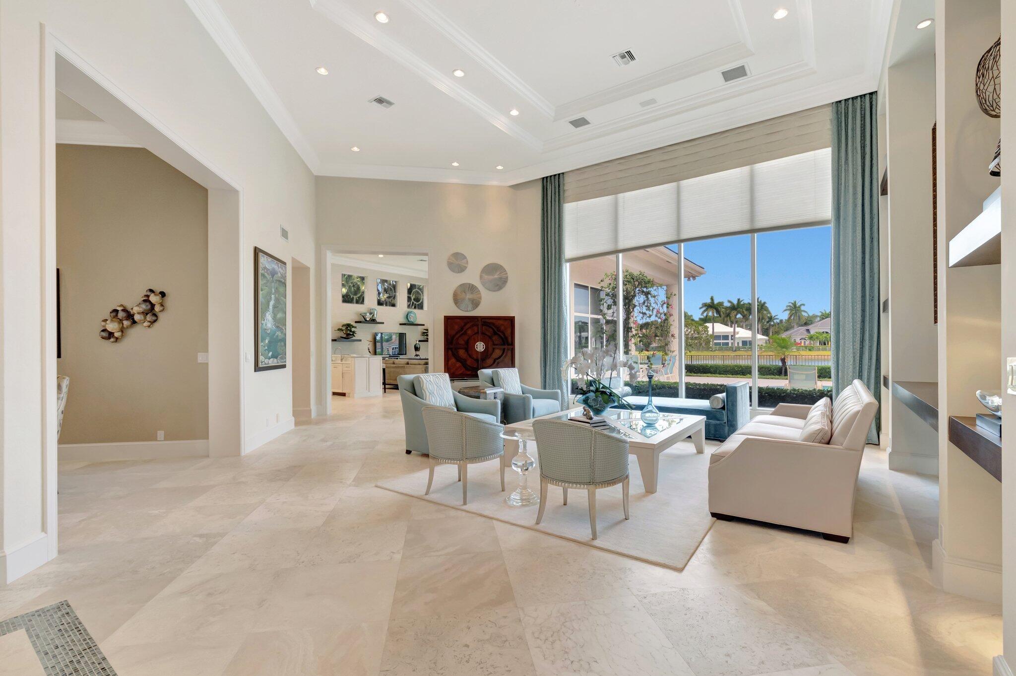 WINDSOR BAY WOODFIELD COU - Residential