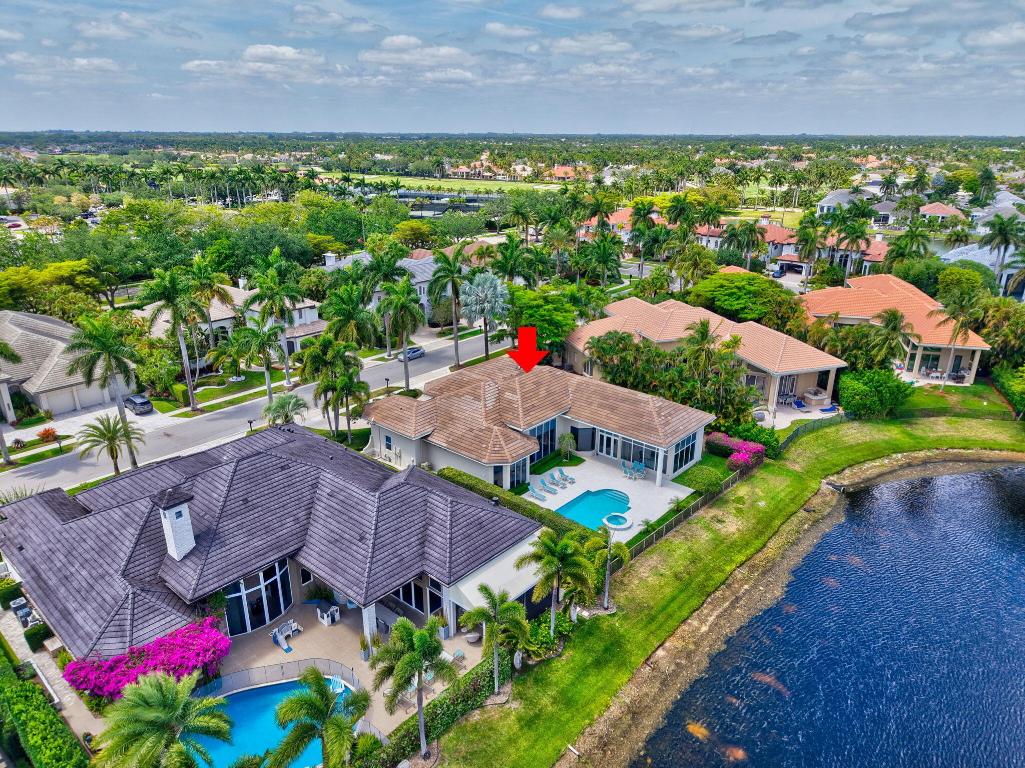 WINDSOR BAY WOODFIELD COUNTRY CLUB - Residential