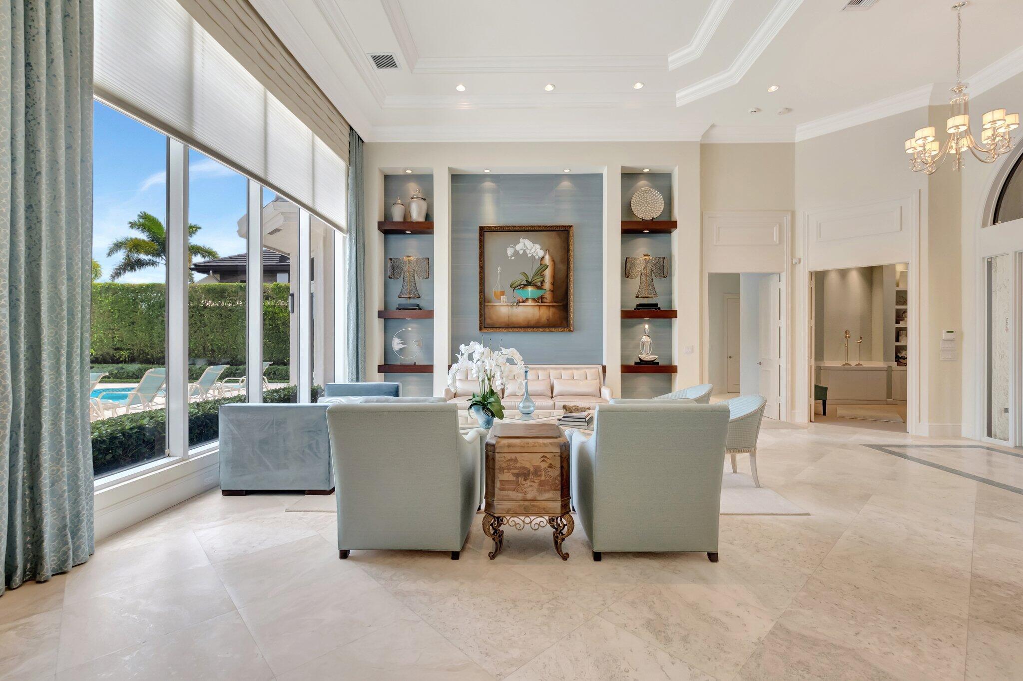 WINDSOR BAY WOODFIELD COU - Residential